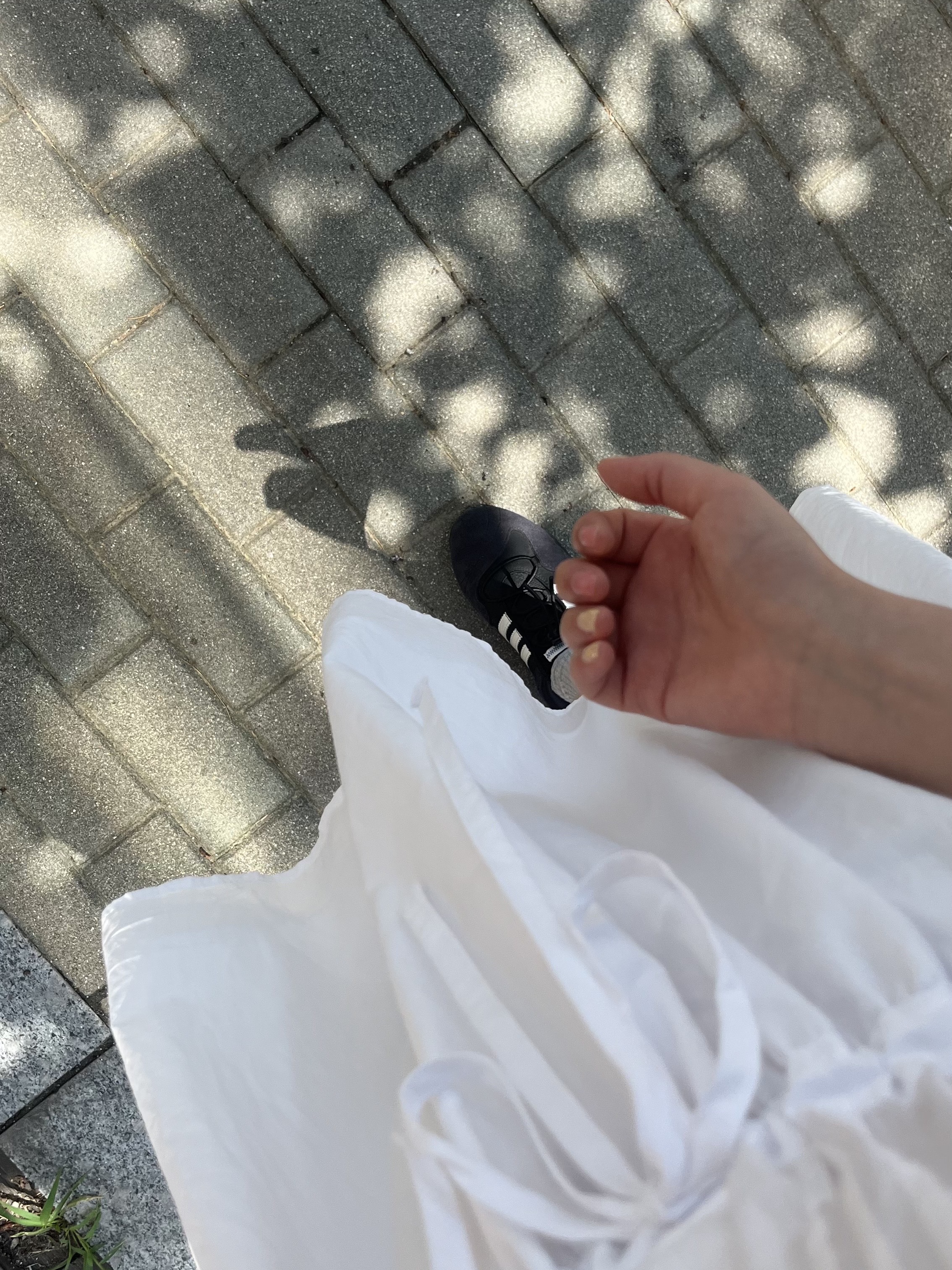 Adidas x Bad Bunny Ballerina Core Black Chalk White 착용 스타일
