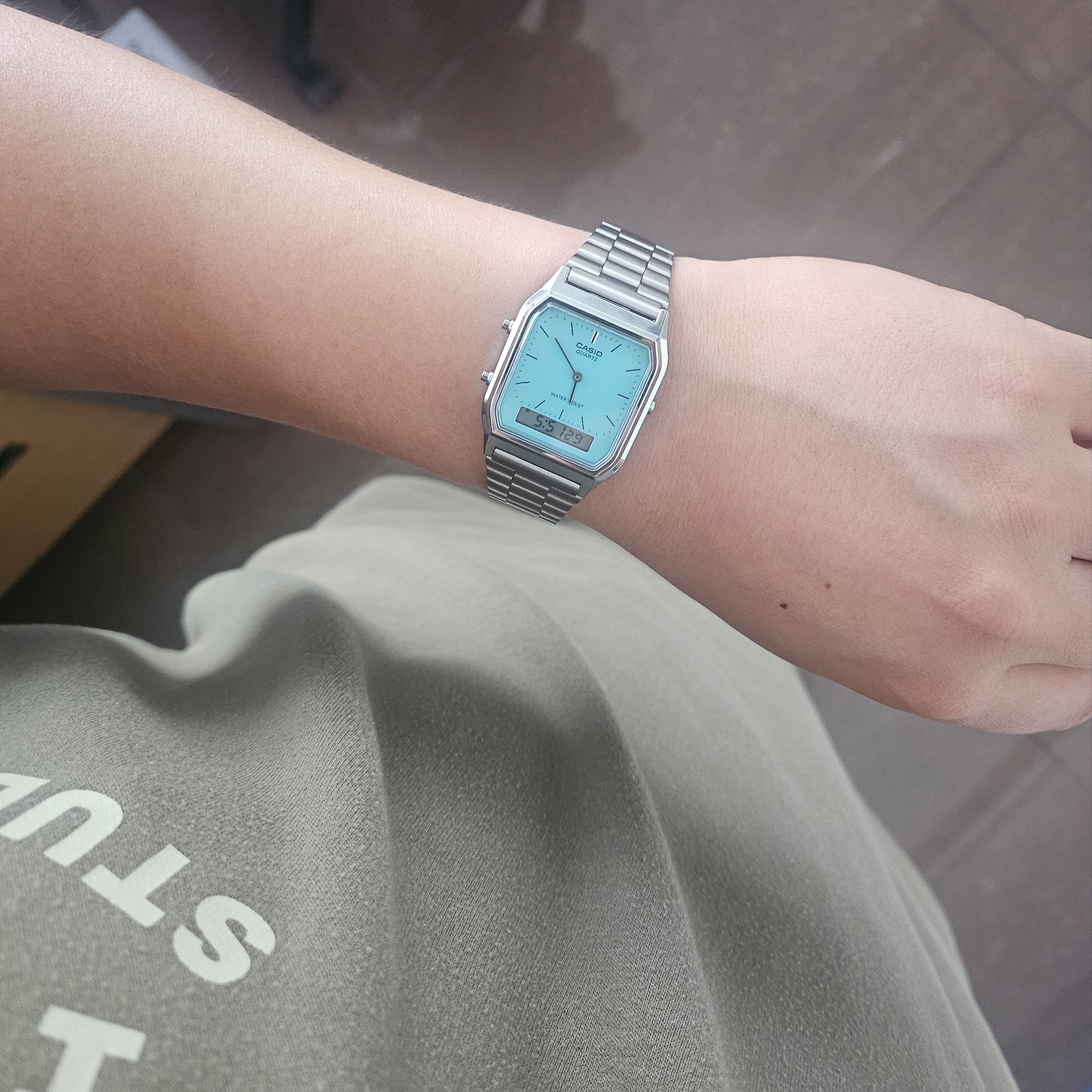 Casio AQ-230A-2A2MQY 착용 스타일