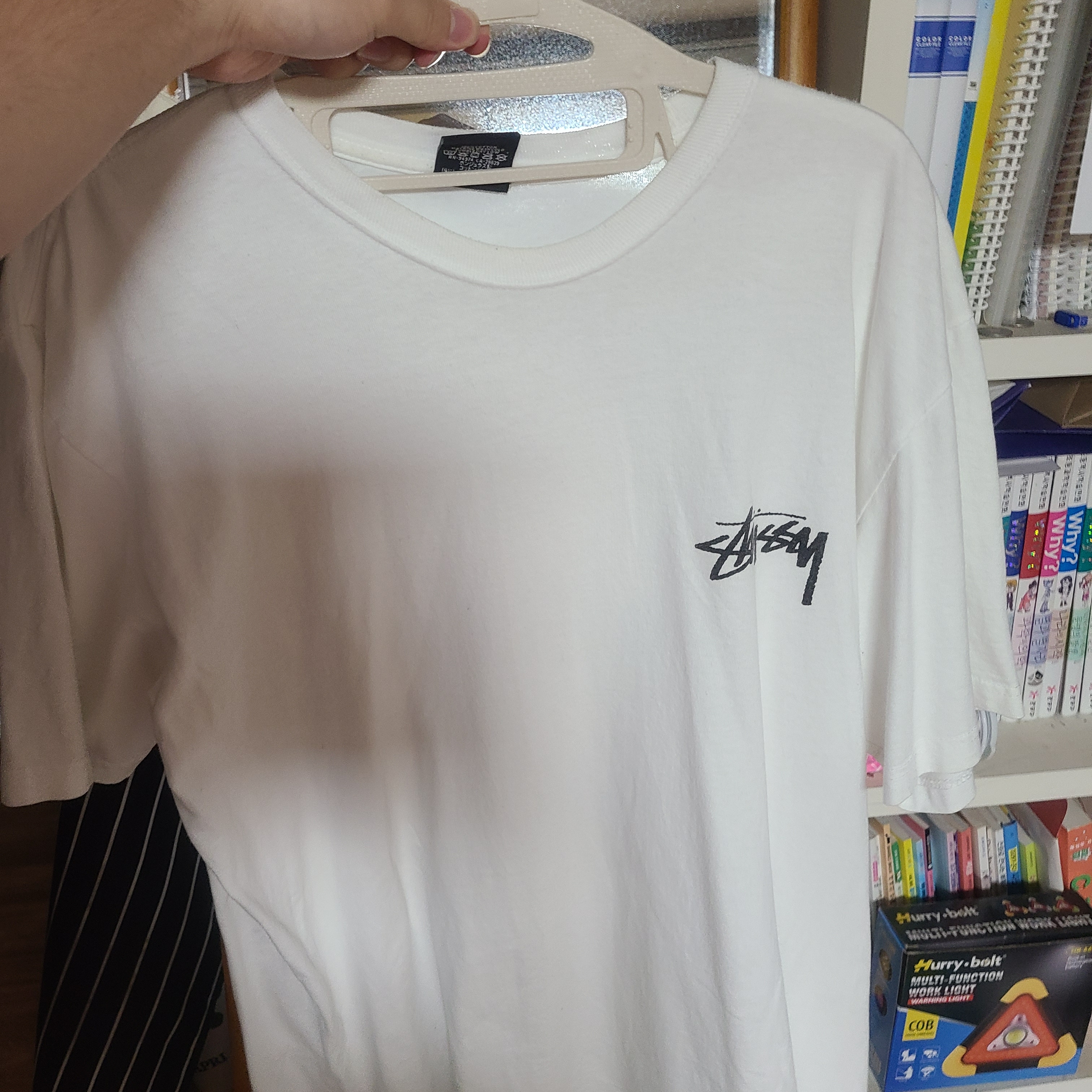 Stussy Basic Stussy T-Shirt White 2024, 2025 착용 스타일