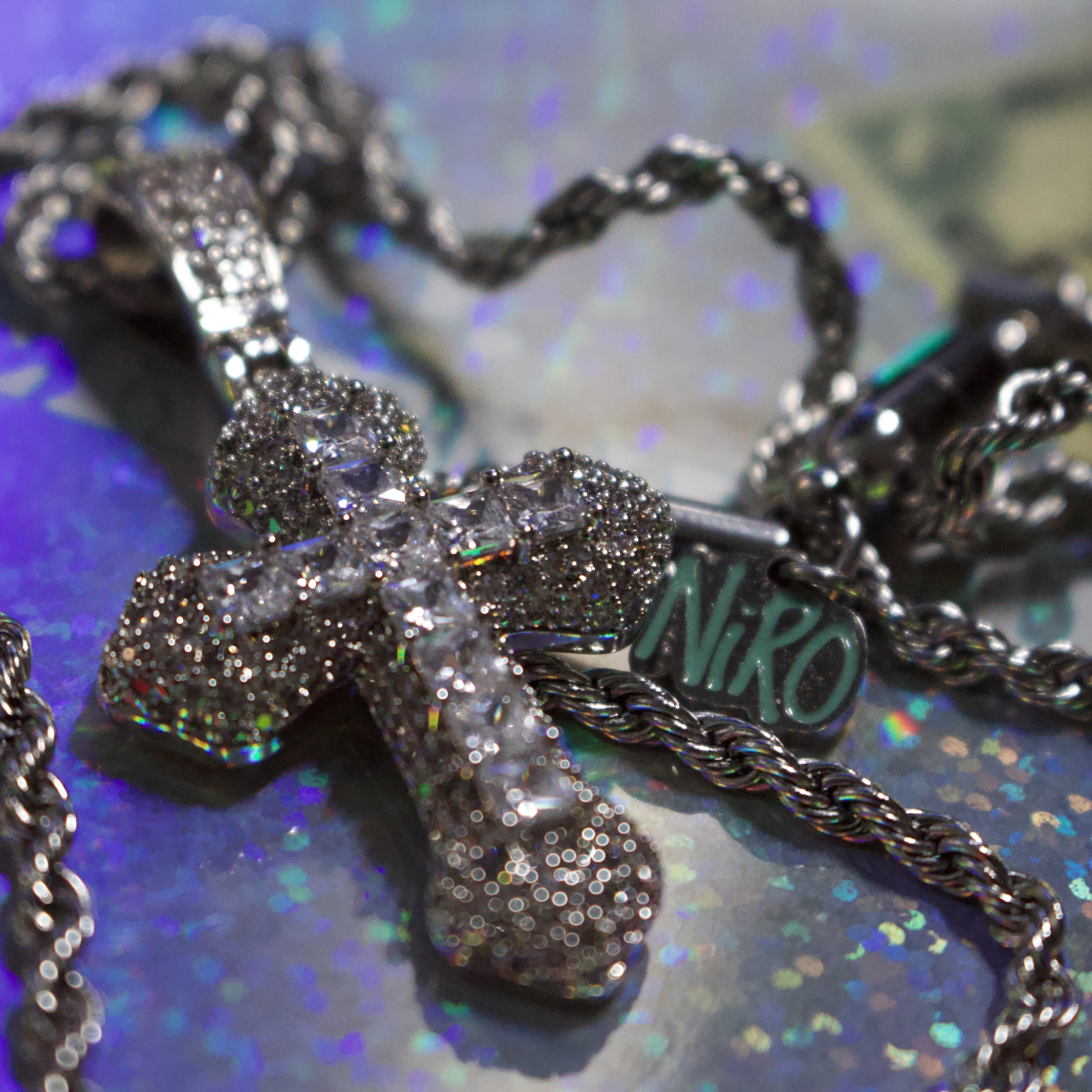 NiRO.SERENDiPiTY Zirconium Cross Rope Chain Necklace #111 착용 스타일 - 4