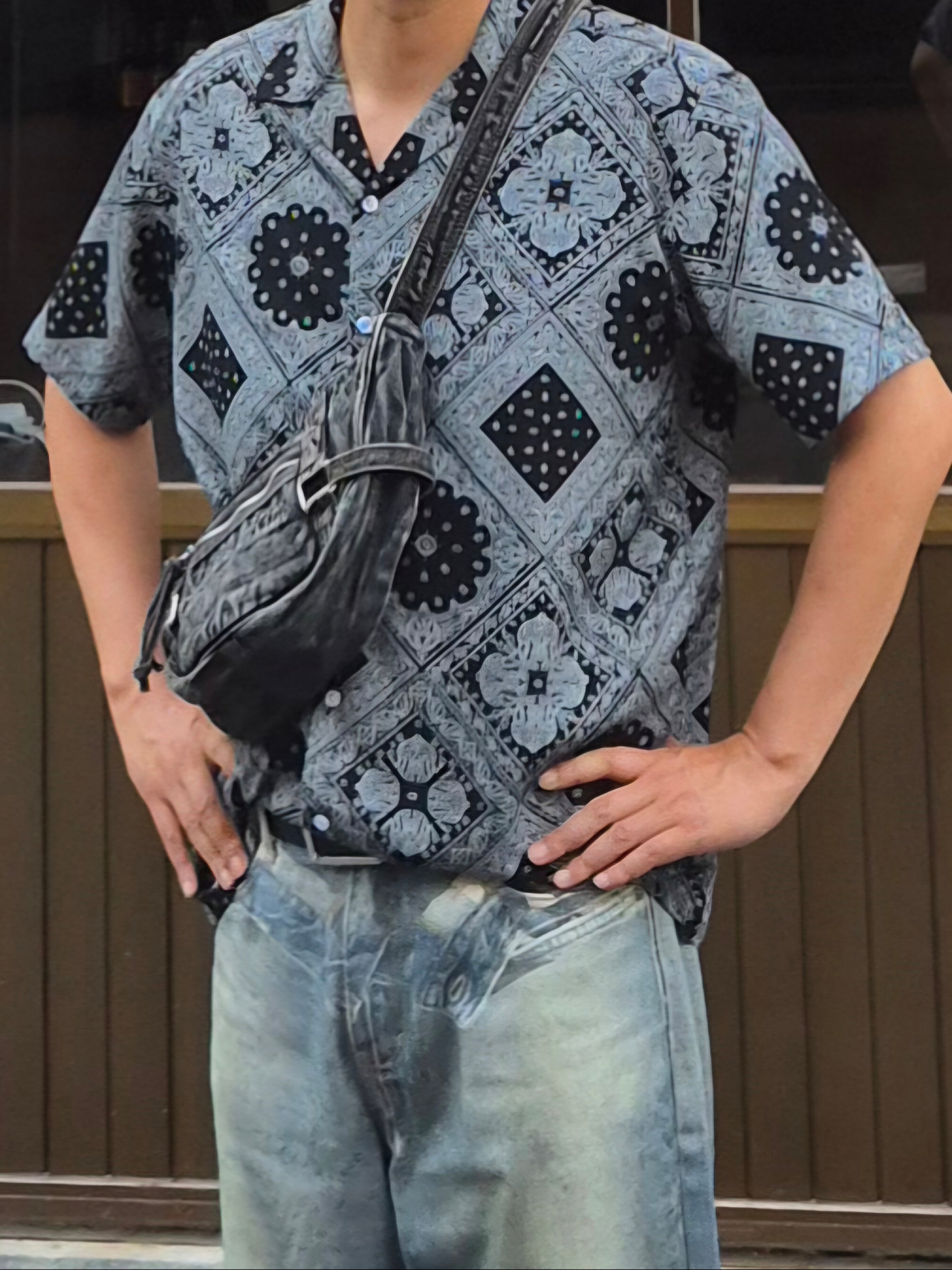 Matin Kim Matin Washed Denim Mini Hobo Bag Black, Supreme Denim Camp Cap Black - 24FW 착용 스타일 - 2