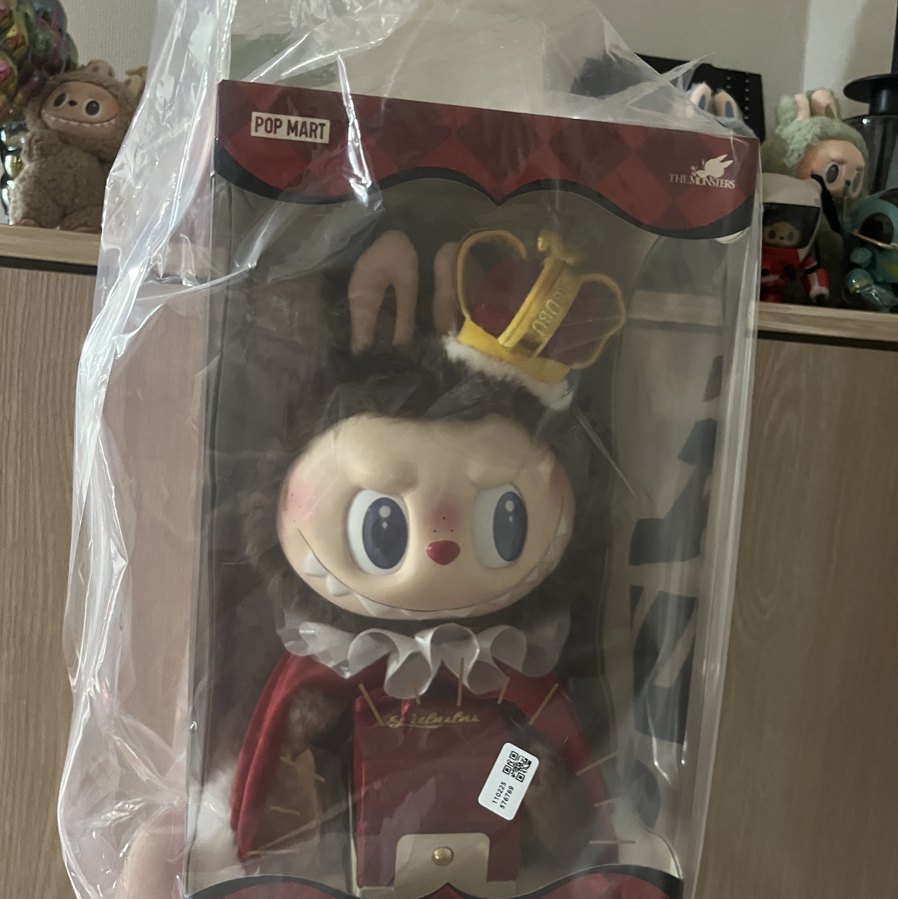 Pop Mart The Monsters Checkmate Series Doll 착용 스타일