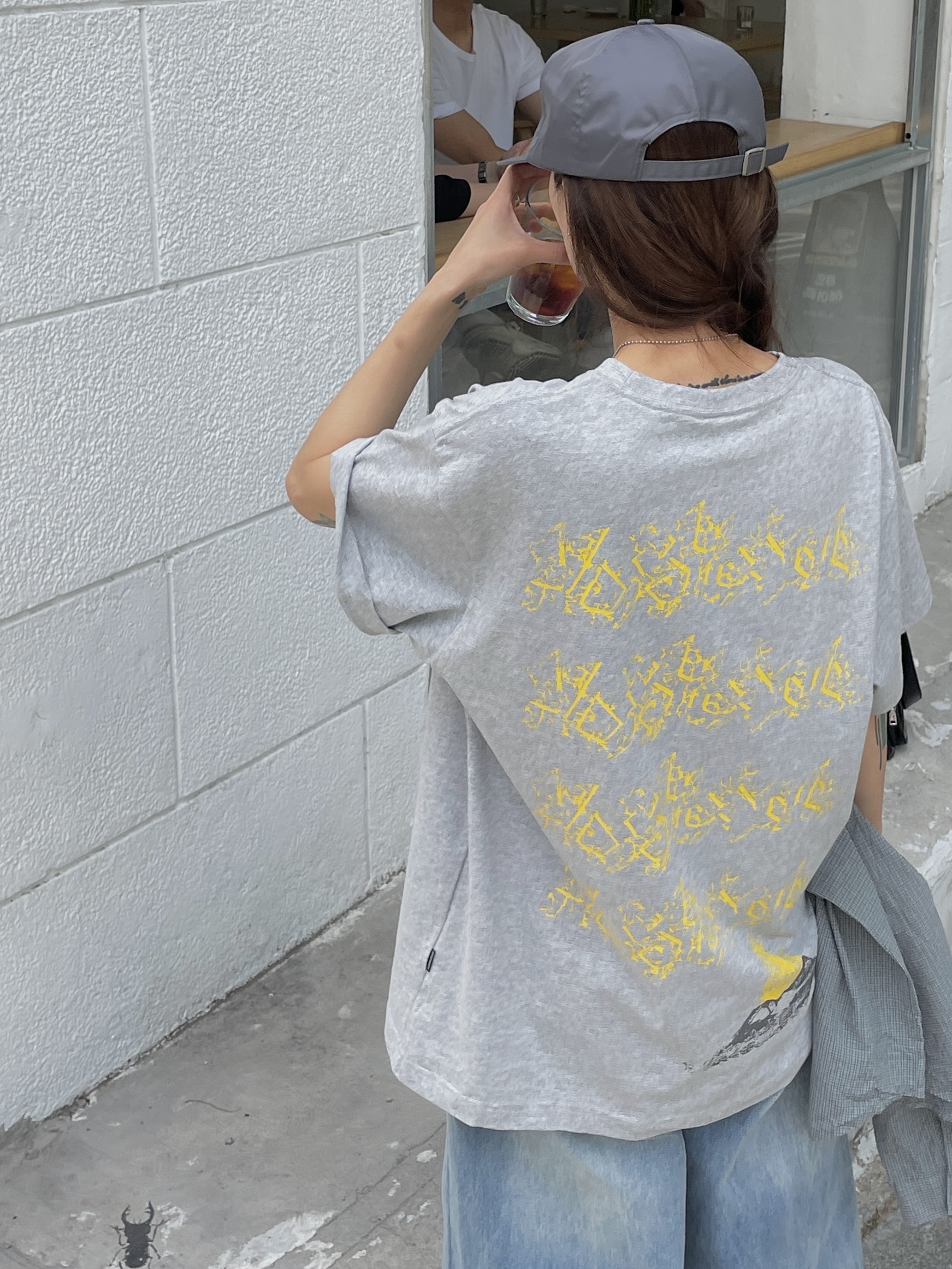 Roa Hiking Katharina Sand, YESEYESEE Volcanic Eruption Tee Grey 착용 스타일 - 9