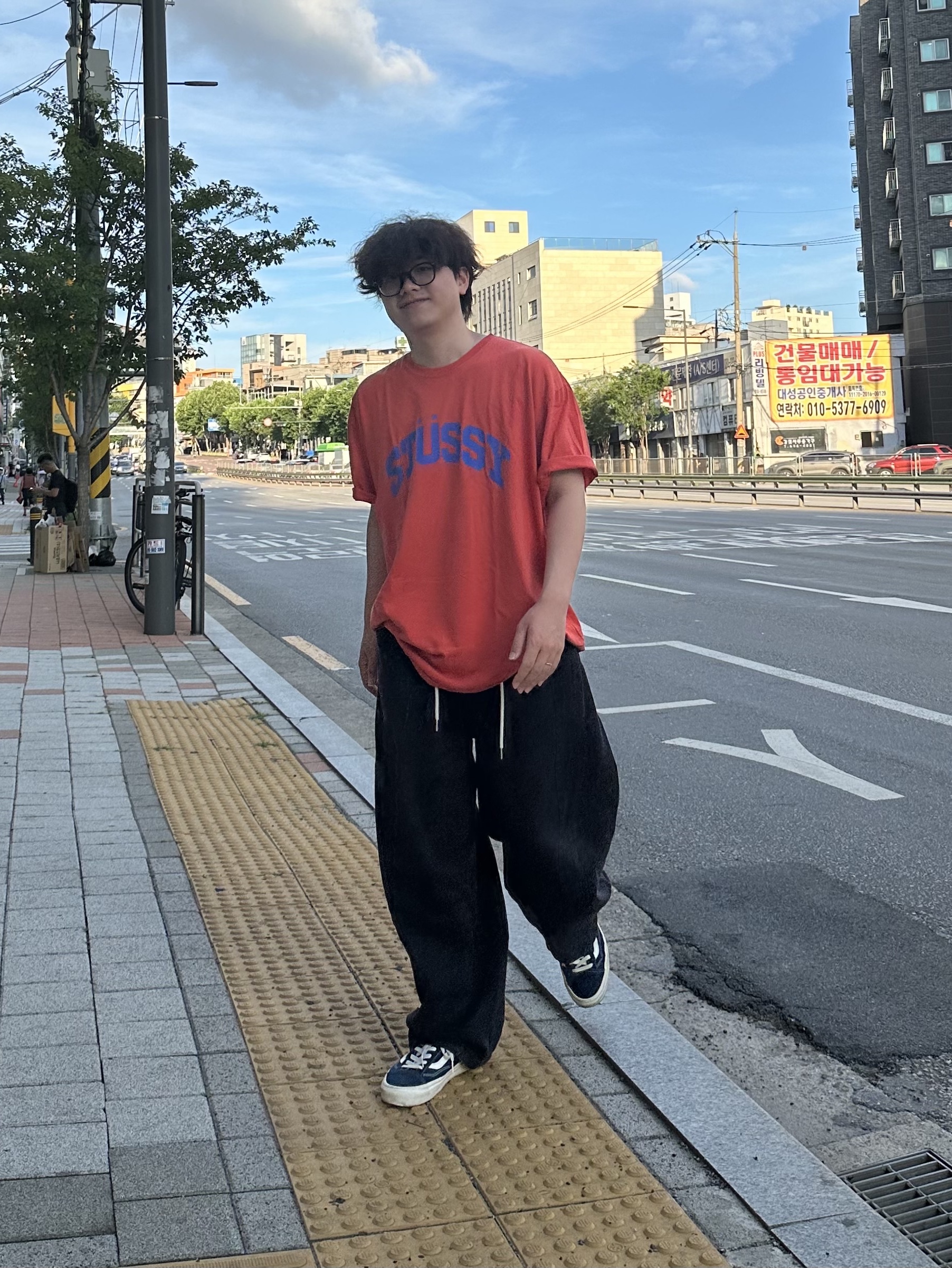 Stussy Block Sport Pigment Dyed T-Shirt Tomato, Vans Style 36 Suede Dress Blues 착용 스타일
