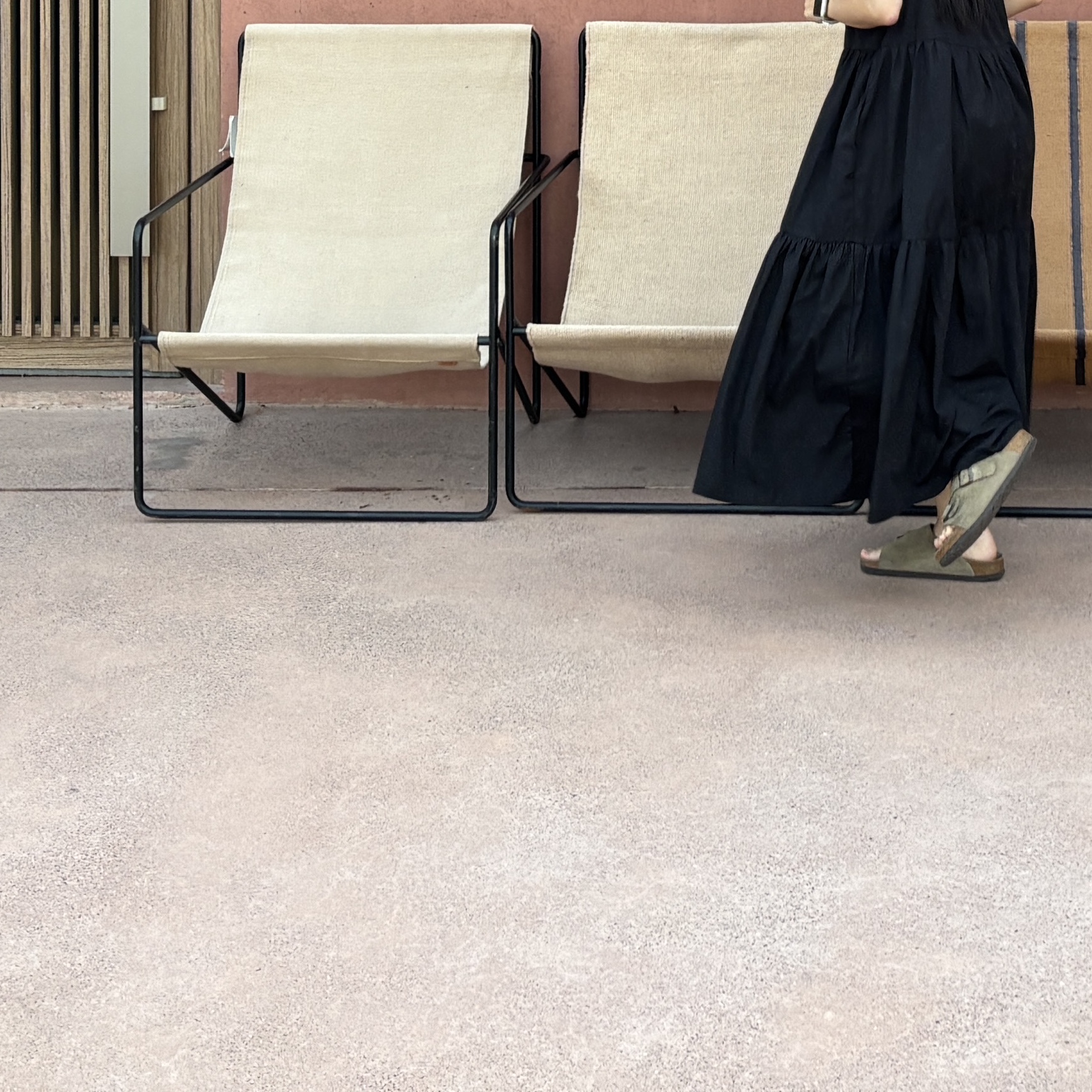 Birkenstock Zurich Suede Leather Taupe - Regular 착용 스타일
