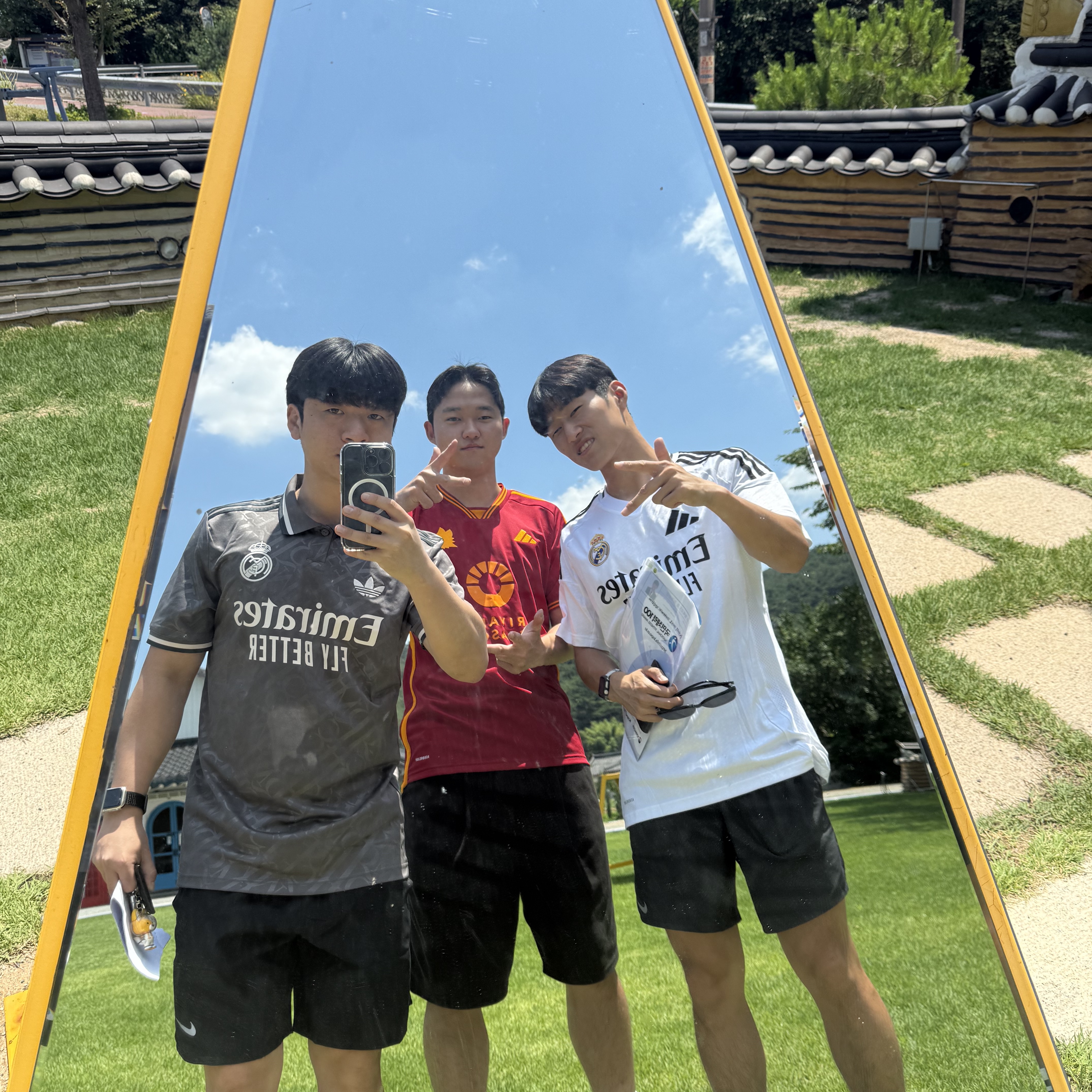 Adidas Real Madrid 2024/25 Home Jersey White - KR Sizing (Non Marking Ver.) 착용 스타일