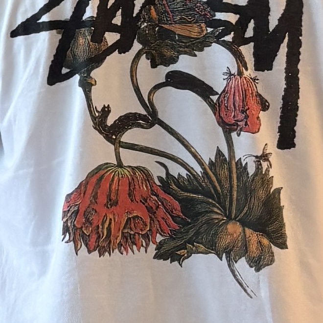 Stussy Withered Flower T-Shirt White 착용 스타일