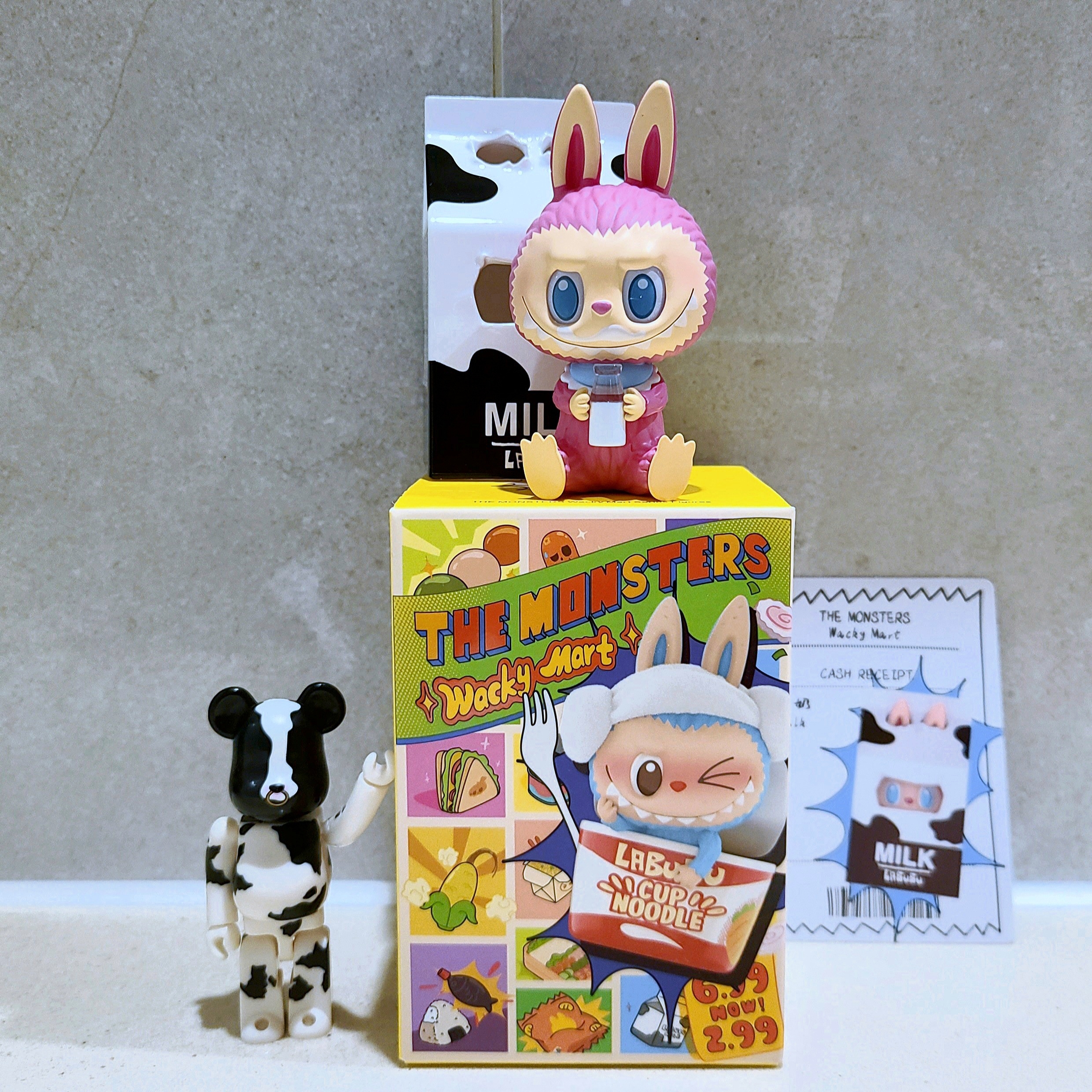 Pop Mart Labubu The Monsters Wacky Mart Series Figures Milk (Opened Case), Pop Mart Labubu The Monsters Wacky Mart Series Figures (1 Blind Box) 착용 스타일 - 2