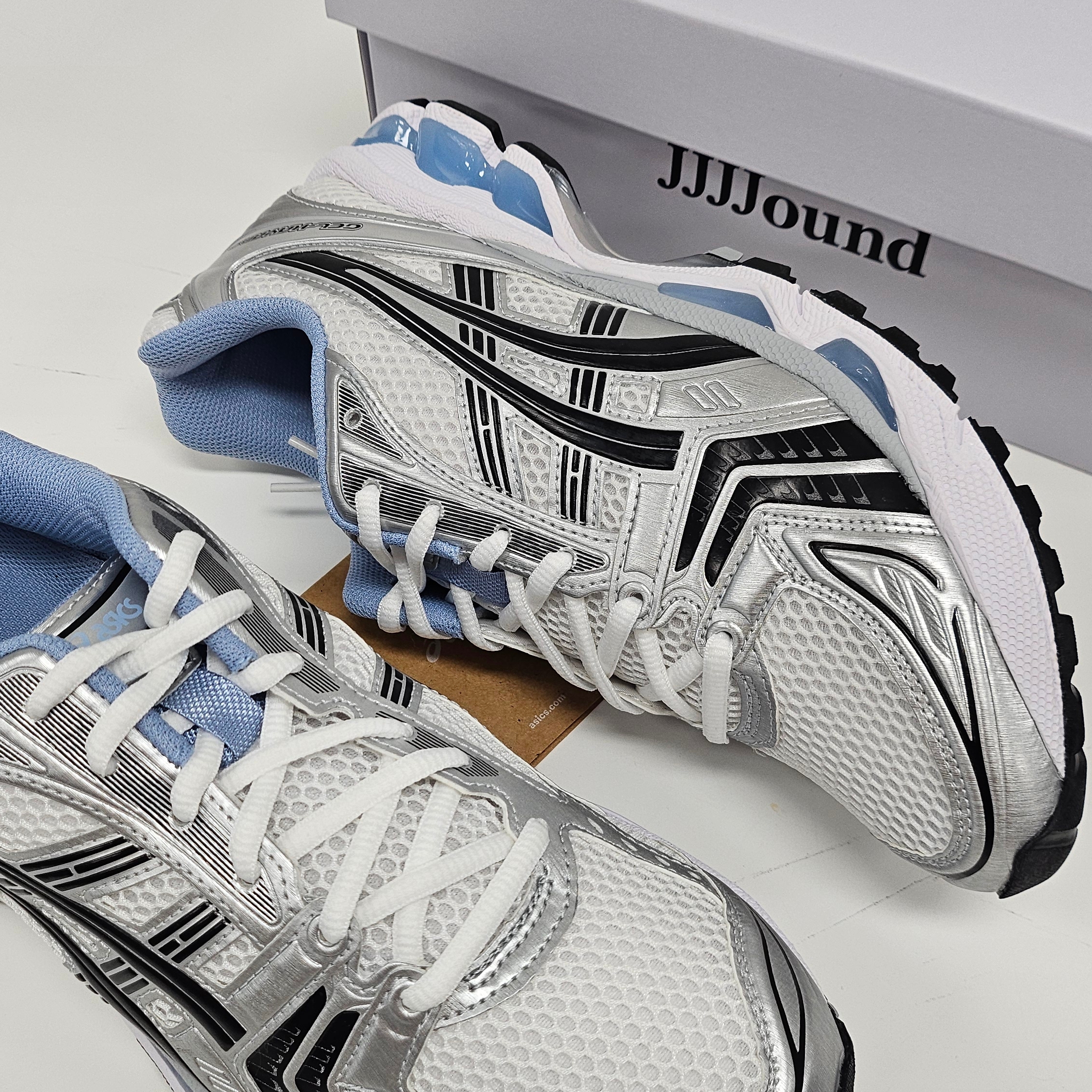 Asics x JJJJound Gel-Kayano 14 White Navy 착용 스타일 - 2
