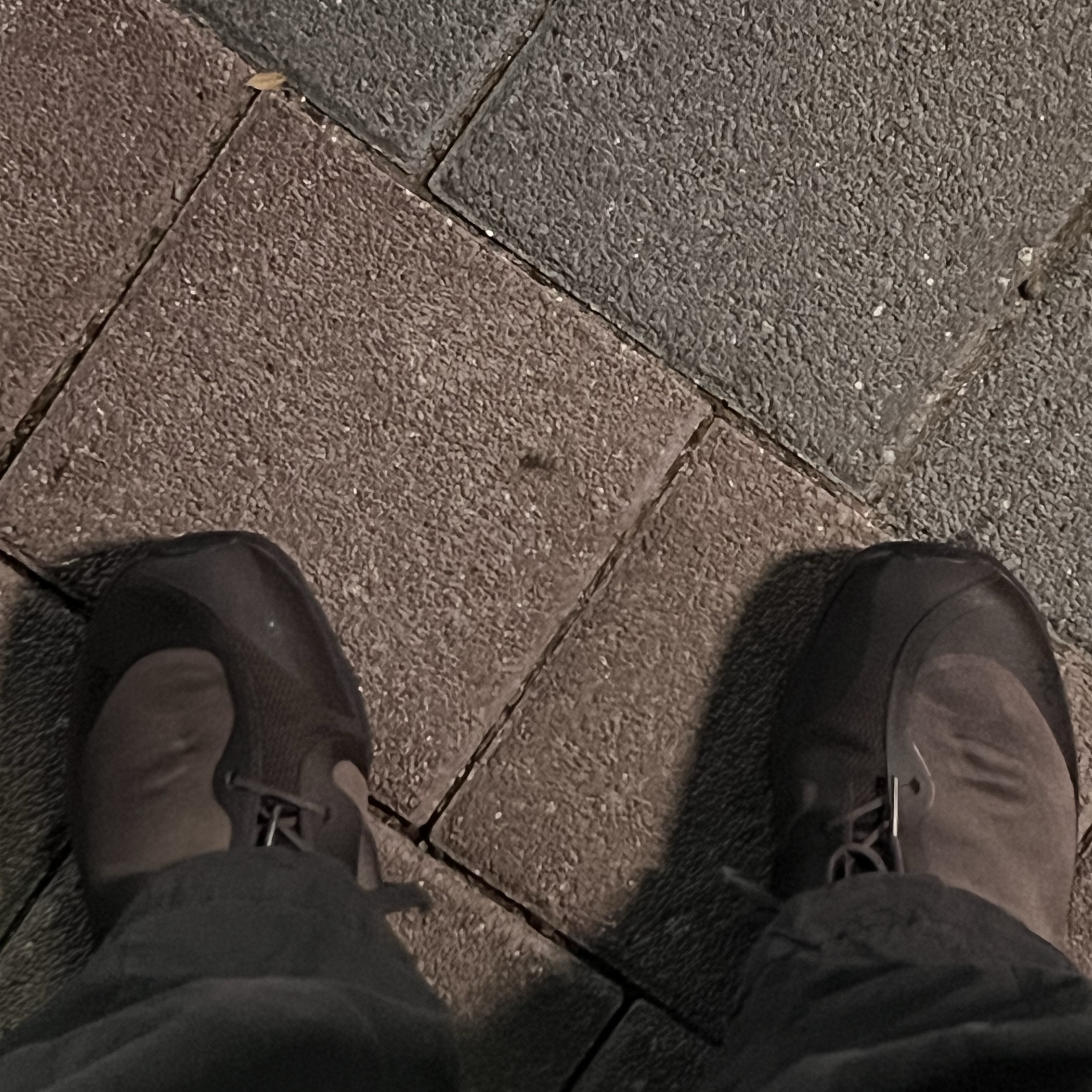 On Running x Post Archive Faction (Paf) Cloudventure Peak Cacao Espresso 착용 스타일 - 1