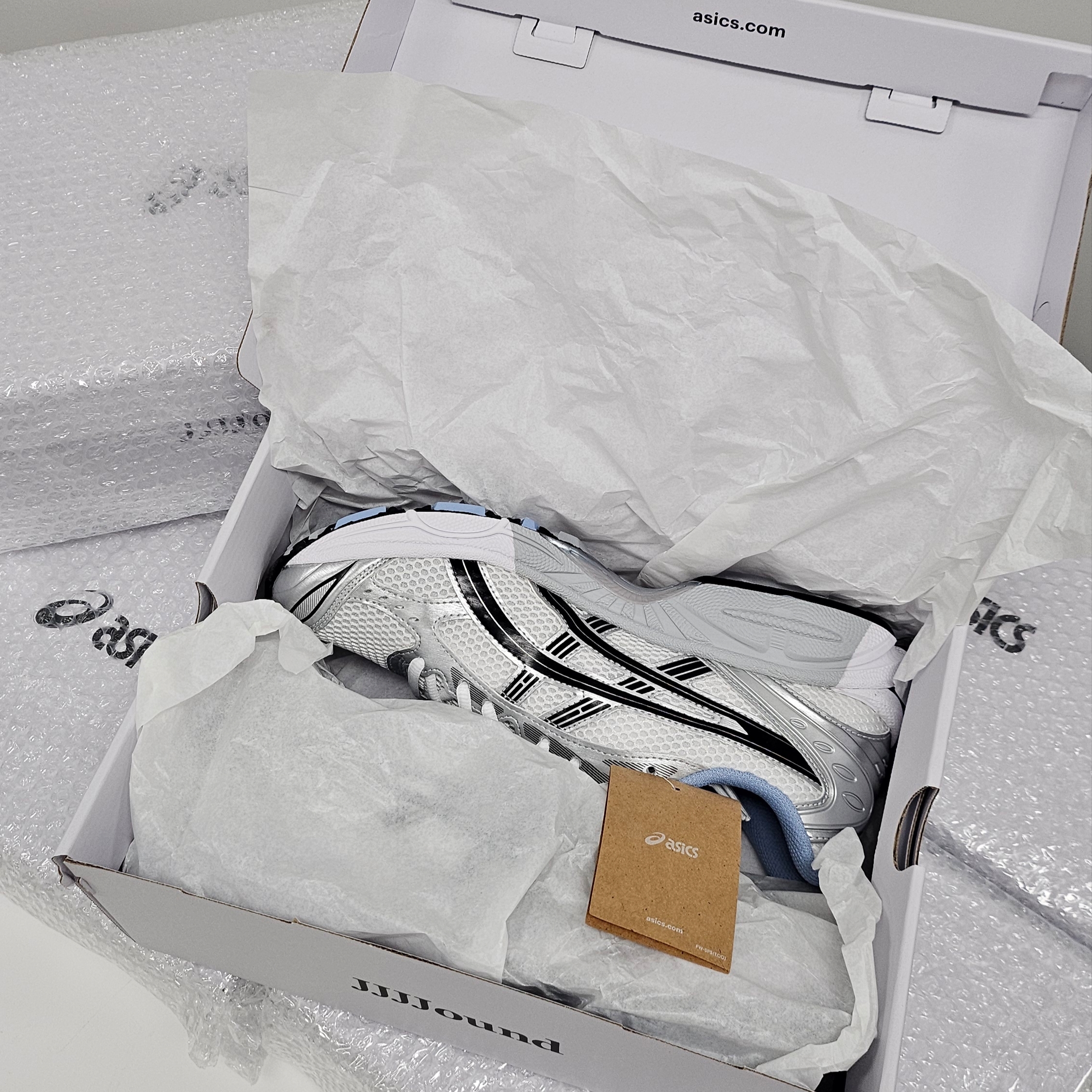 Asics x JJJJound Gel-Kayano 14 White Navy 착용 스타일 - 1