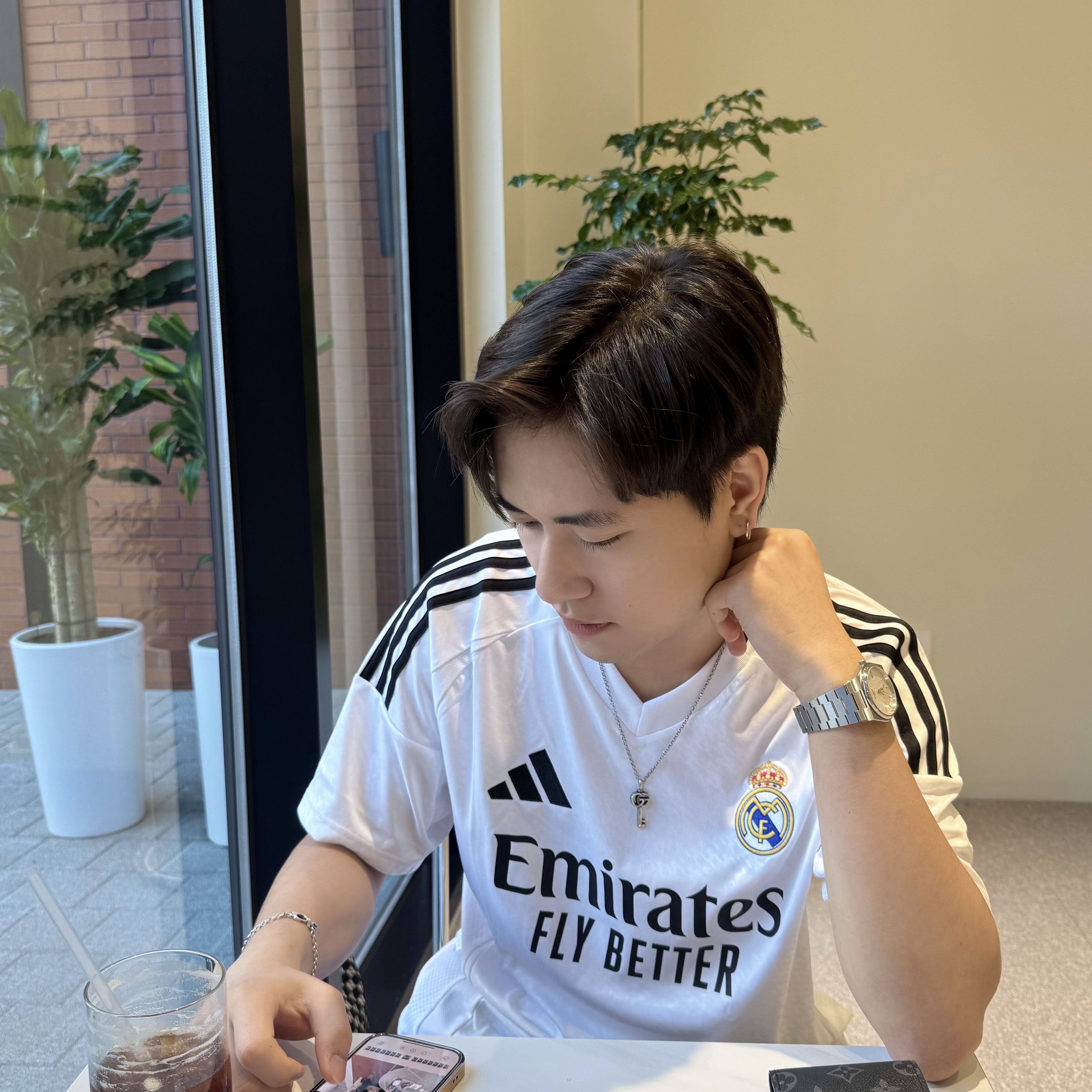 Adidas Real Madrid 2024/25 Home Jersey White - KR Sizing (Non Marking Ver.), Gucci Double G Key Necklace Silver 착용 스타일