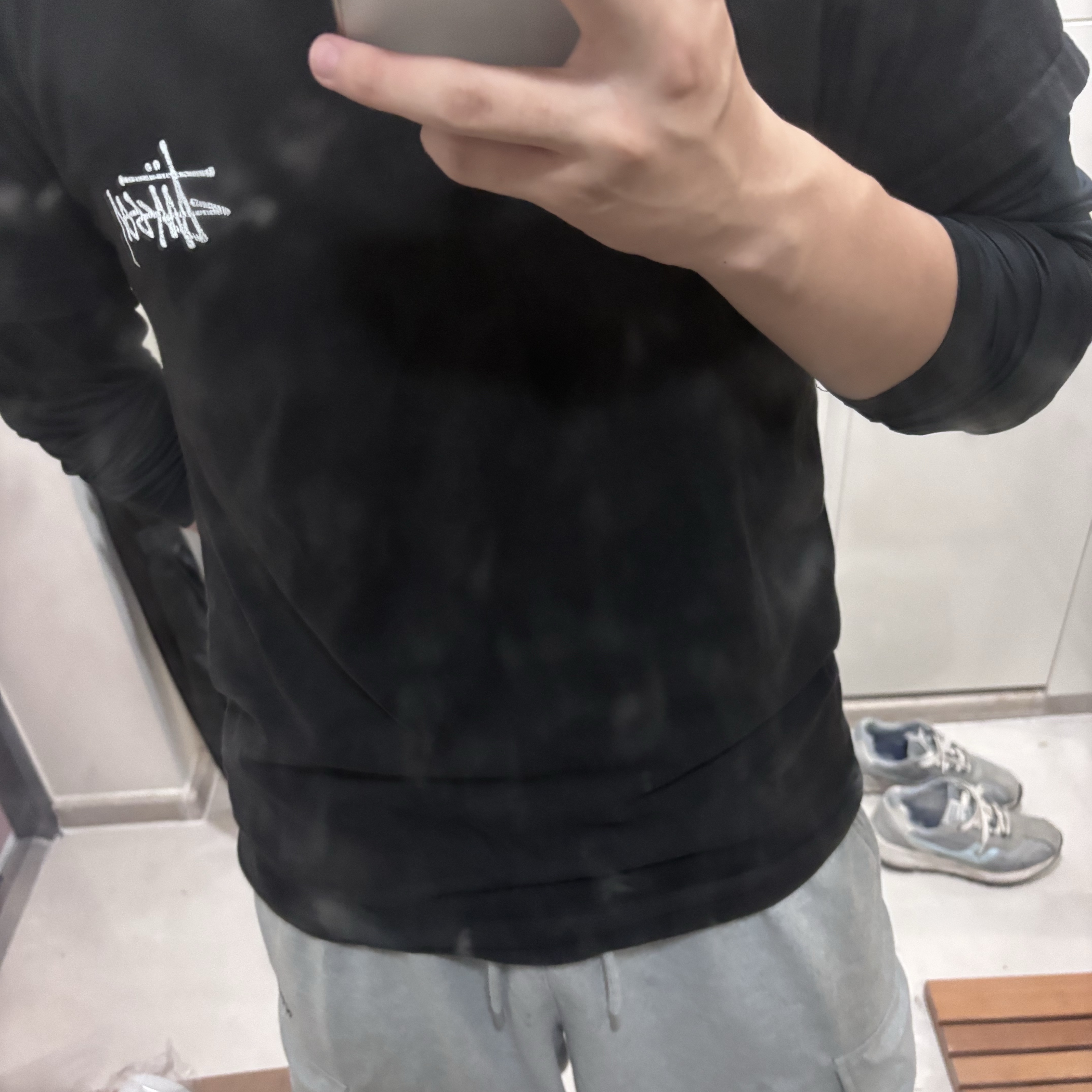 Stussy Basic Stussy T-Shirt Black 2024, 2025 착용 스타일
