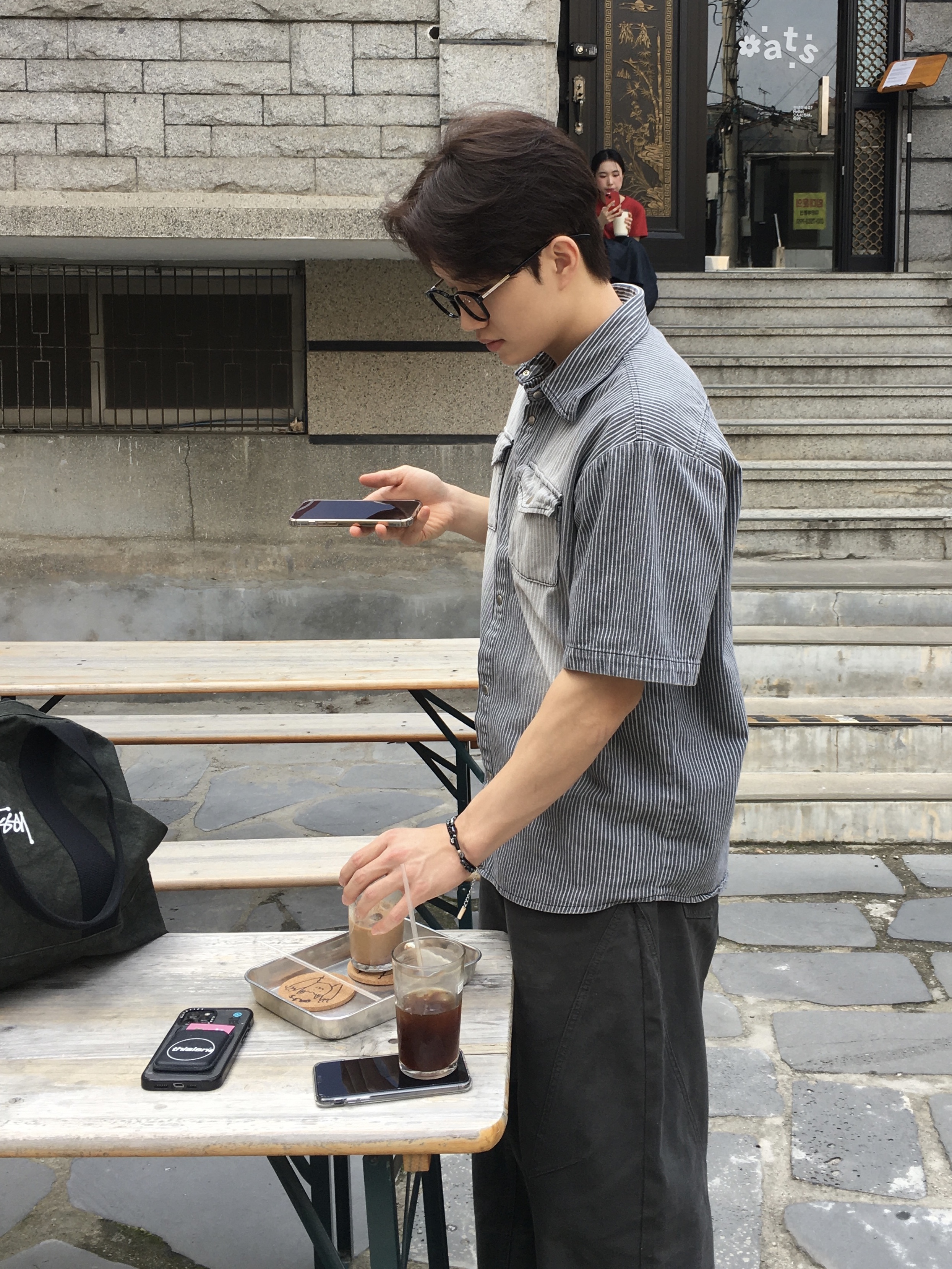 [6% 적립] NegativeThree Moley Tracking Sneakers Nut Brown 착용 스타일 - 4