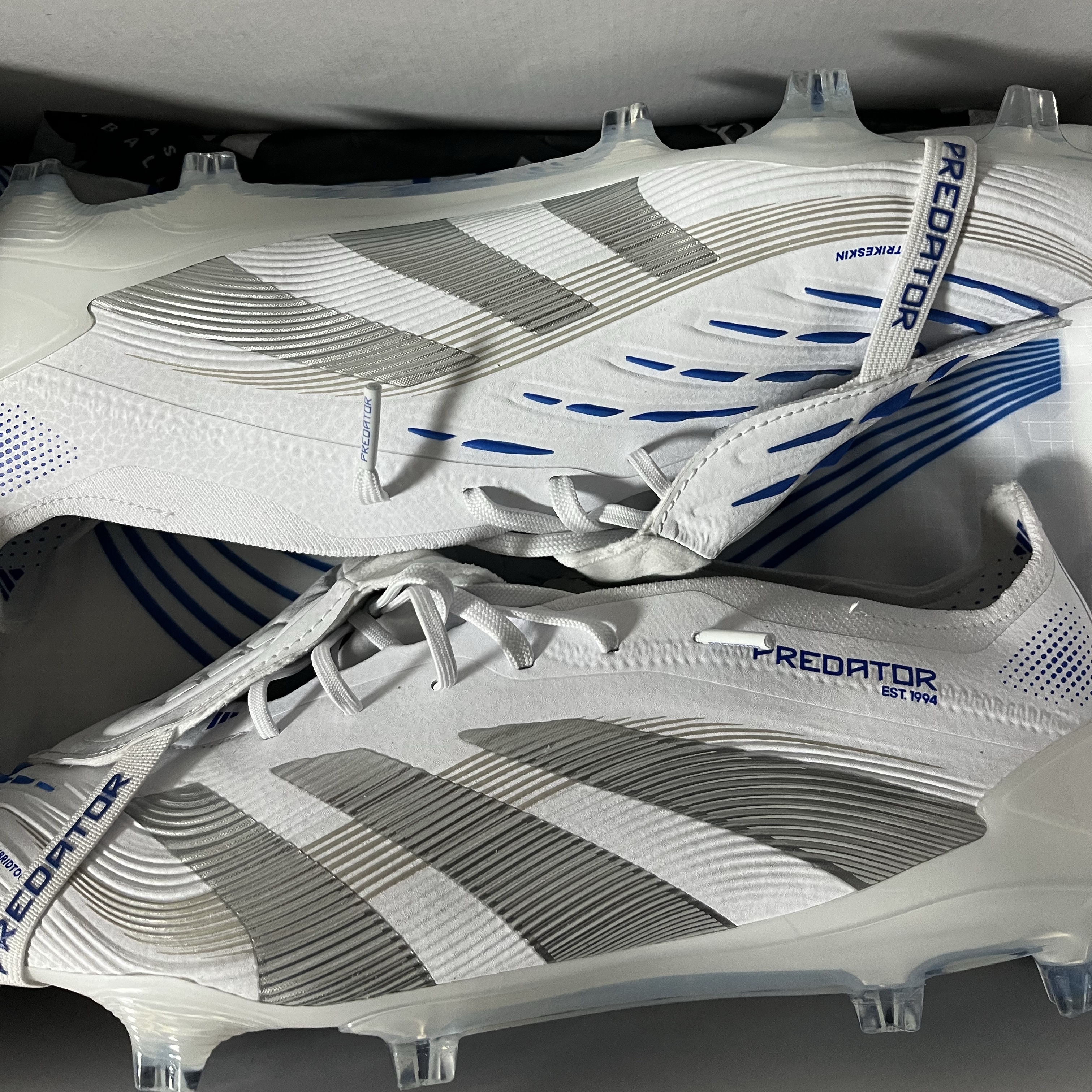 Adidas Predator Elite Foldover Tongue FG Cleats Cloud White Silver Metallic 착용 스타일