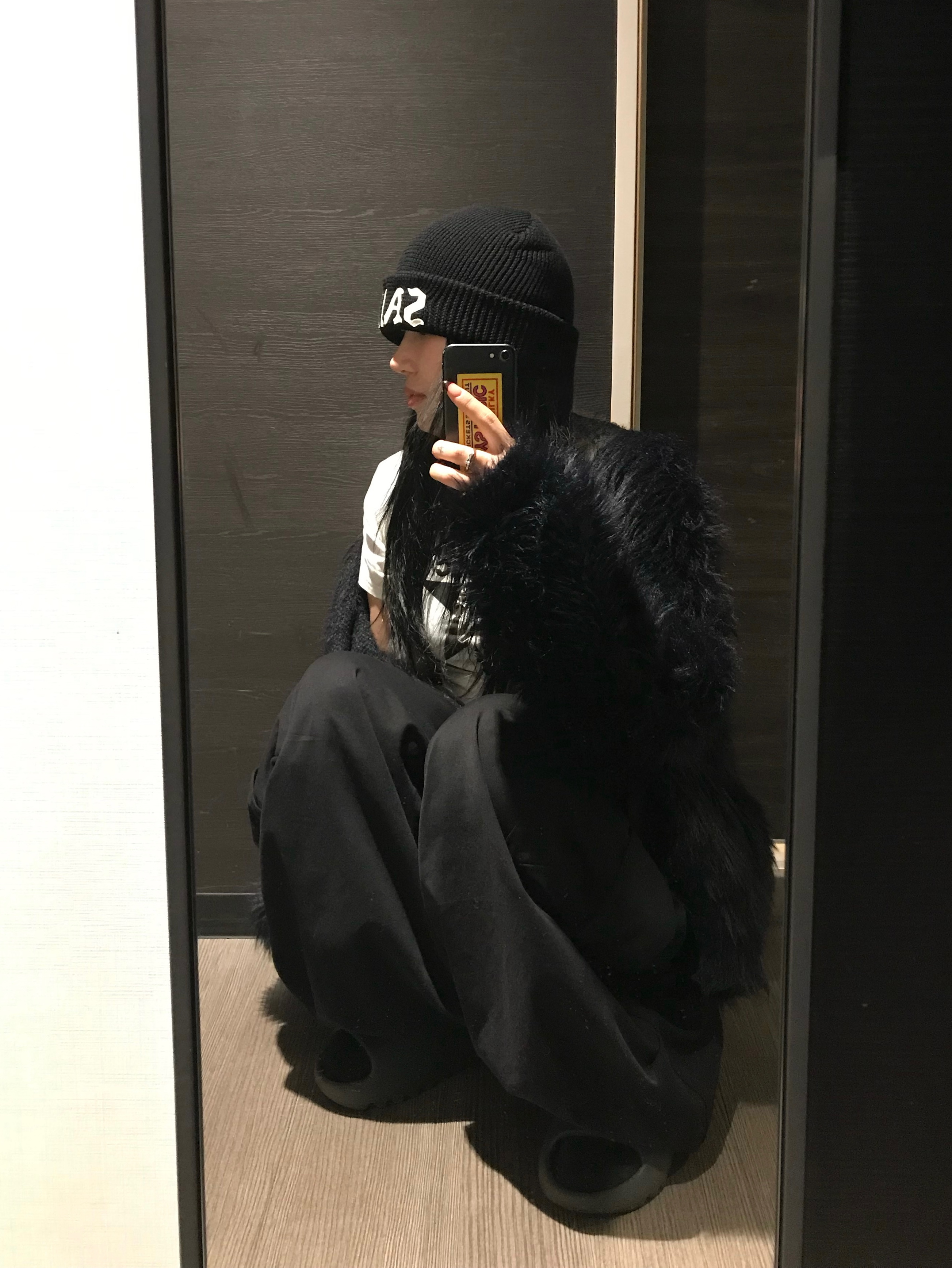 Saint Mxxxxxx Saint Knit Cap Black - 24AW, Adidas Yeezy Slide Onyx 착용 스타일 - 2