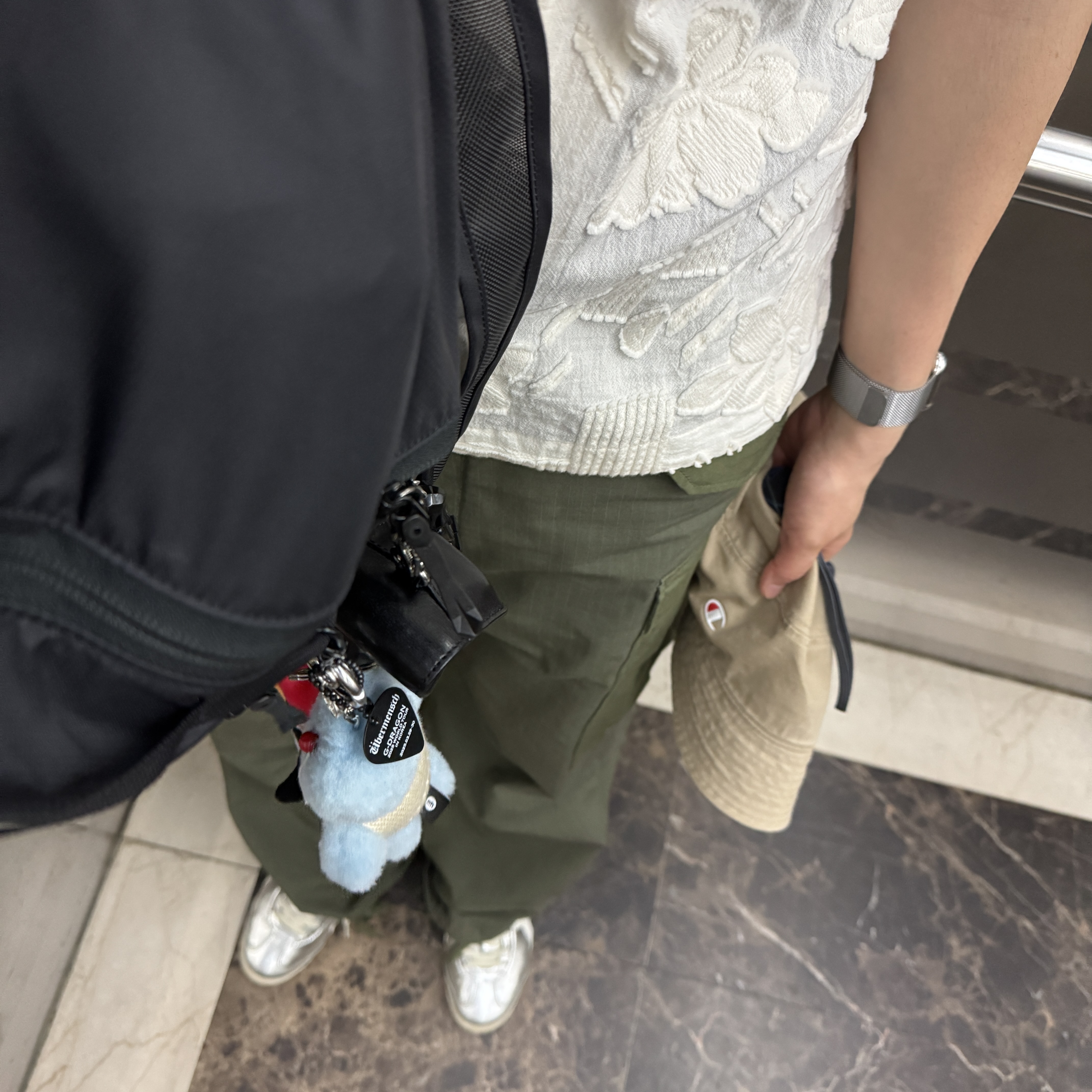 Onitsuka Tiger Mexico 66 Silver Off White, Arc'teryx Heliad 15 Backpack Black 착용 스타일