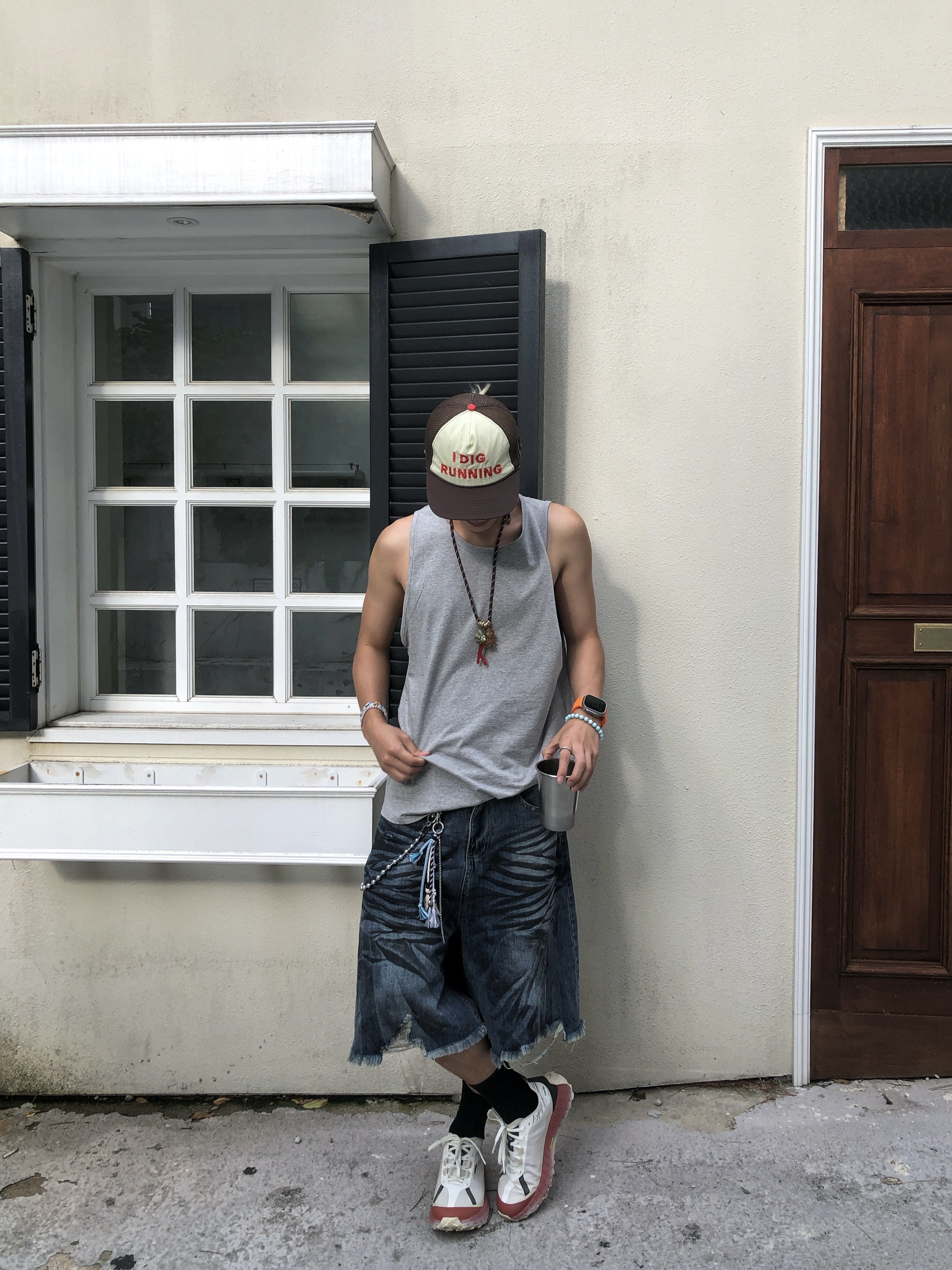 Norda 001 LTD Mars, Alex Zono I Dig Running Trucker Hat OG Brown 착용 스타일 - 4