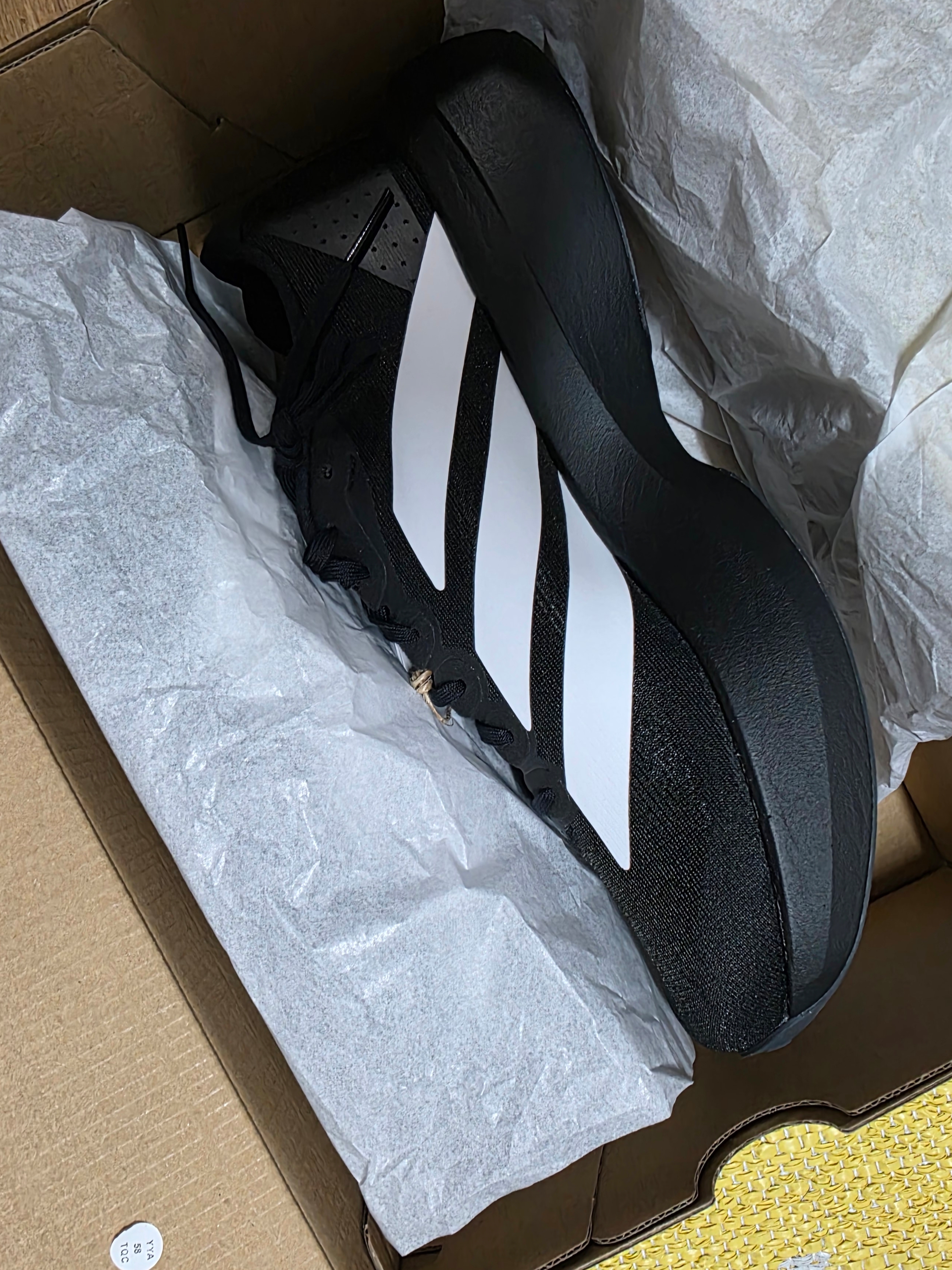 Adidas Adizero EVO SL Core Black Cloud White 착용 스타일 - 6