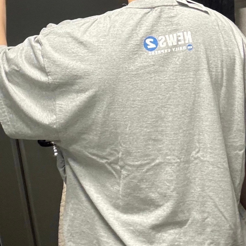 Nonnod Puckering News T-shirt Vintage grey 착용 스타일