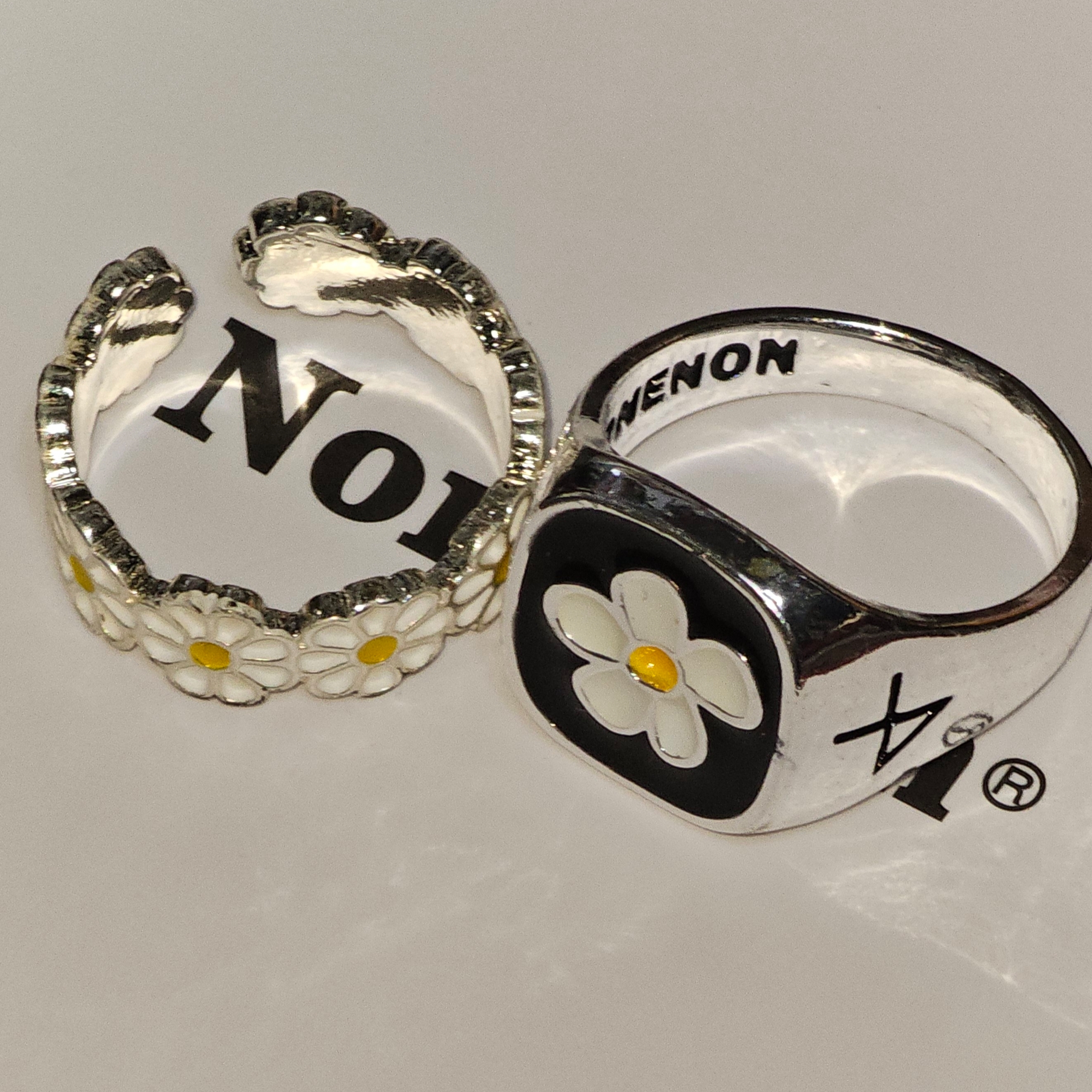 Nonenon Bloom Square Ring 착용 스타일