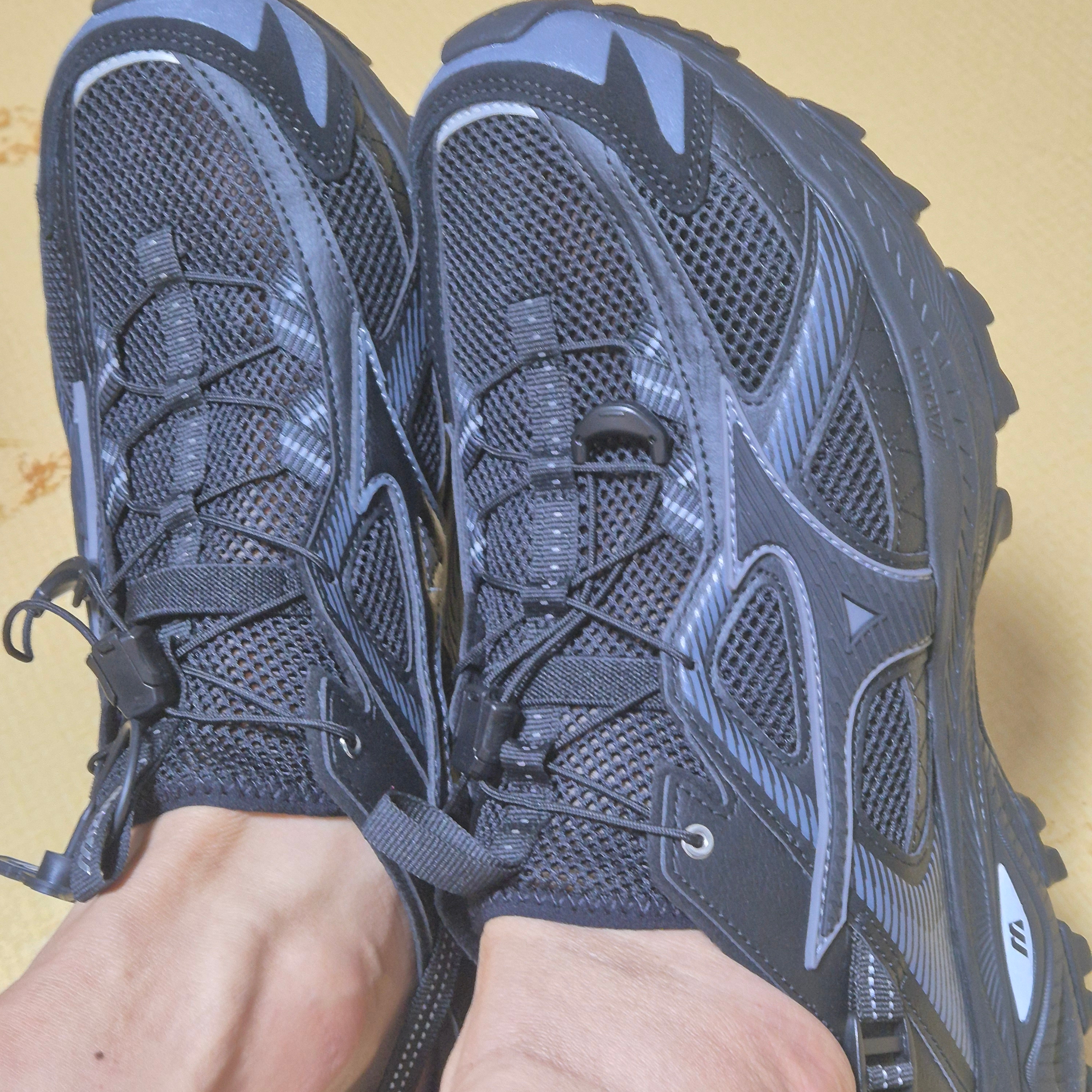 Mizuno Racer Trail SE Black 착용 스타일