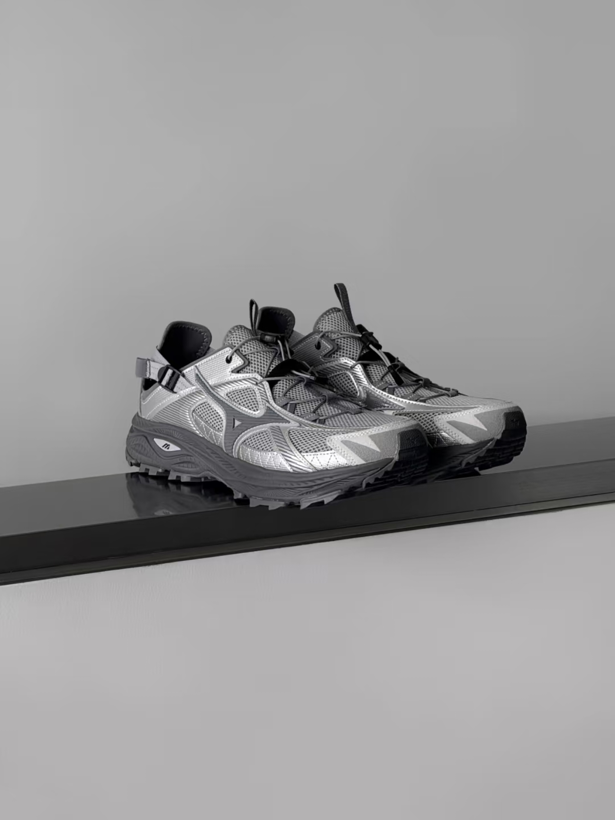Mizuno Racer Trail SE Silver Grey 착용 스타일
