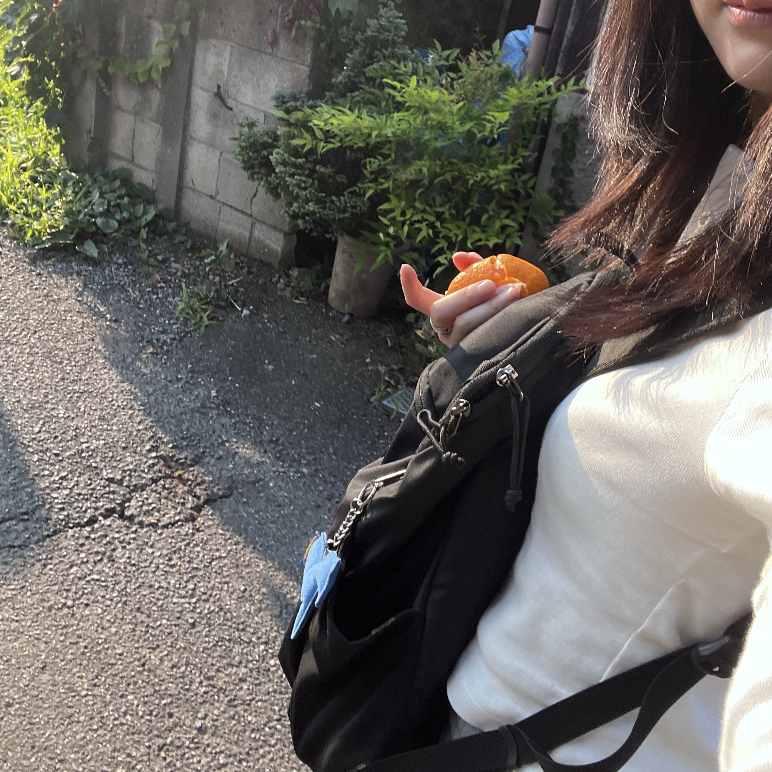 (W) Glowny 3/4 Button Fly T-Shirt White 착용 스타일 - 4