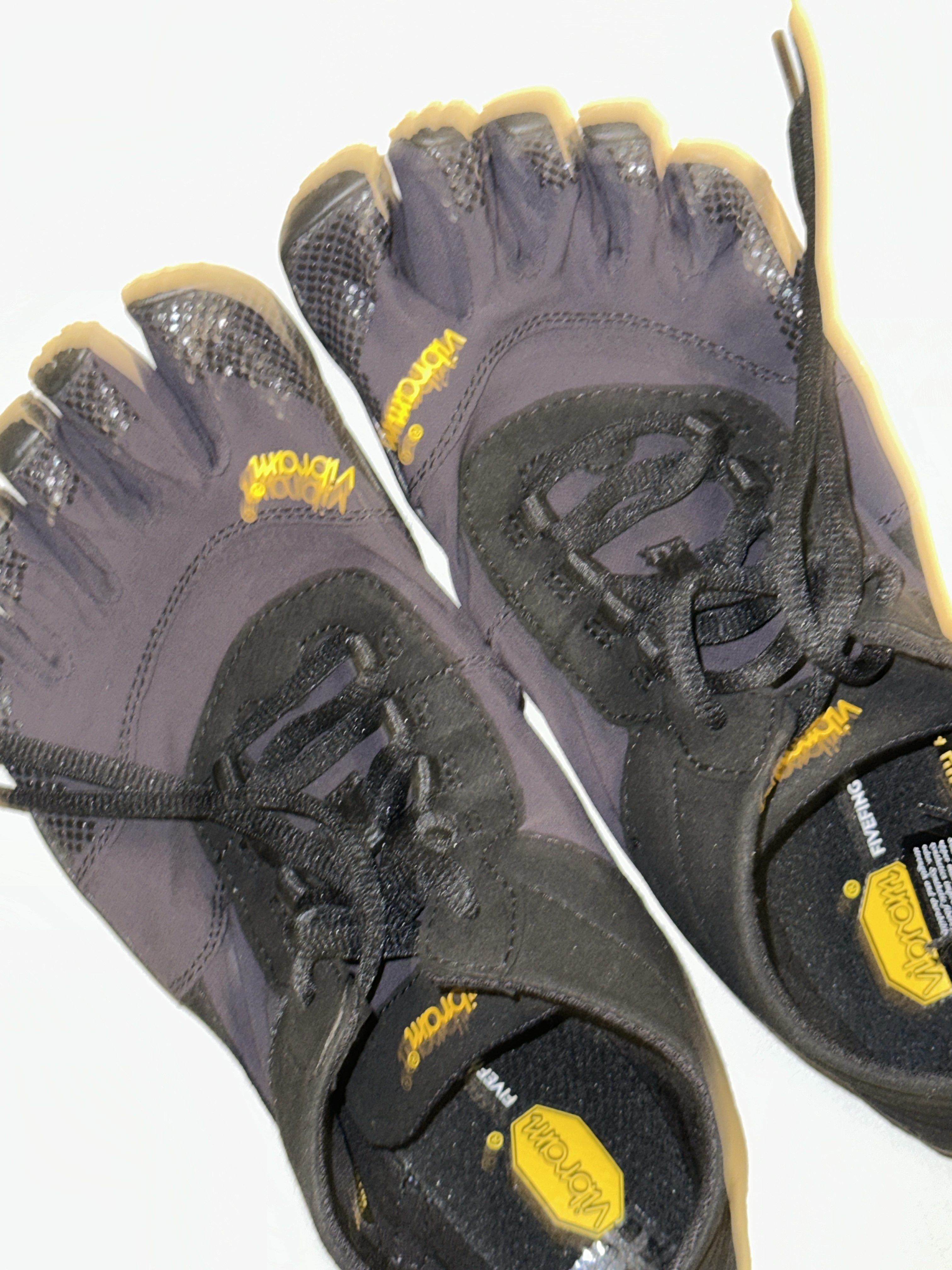 Vibram Fivefingers V-Trek Black 착용 스타일 - 5