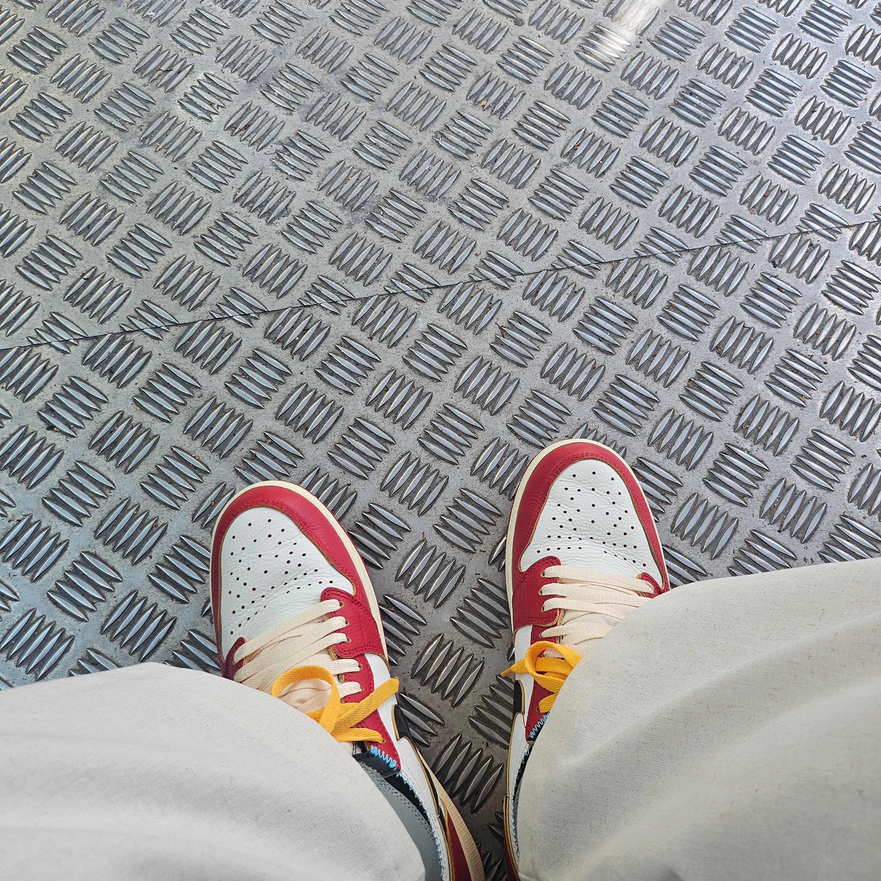 Jordan 1 x Union Retro High OG Chicago Shadow 착용 스타일