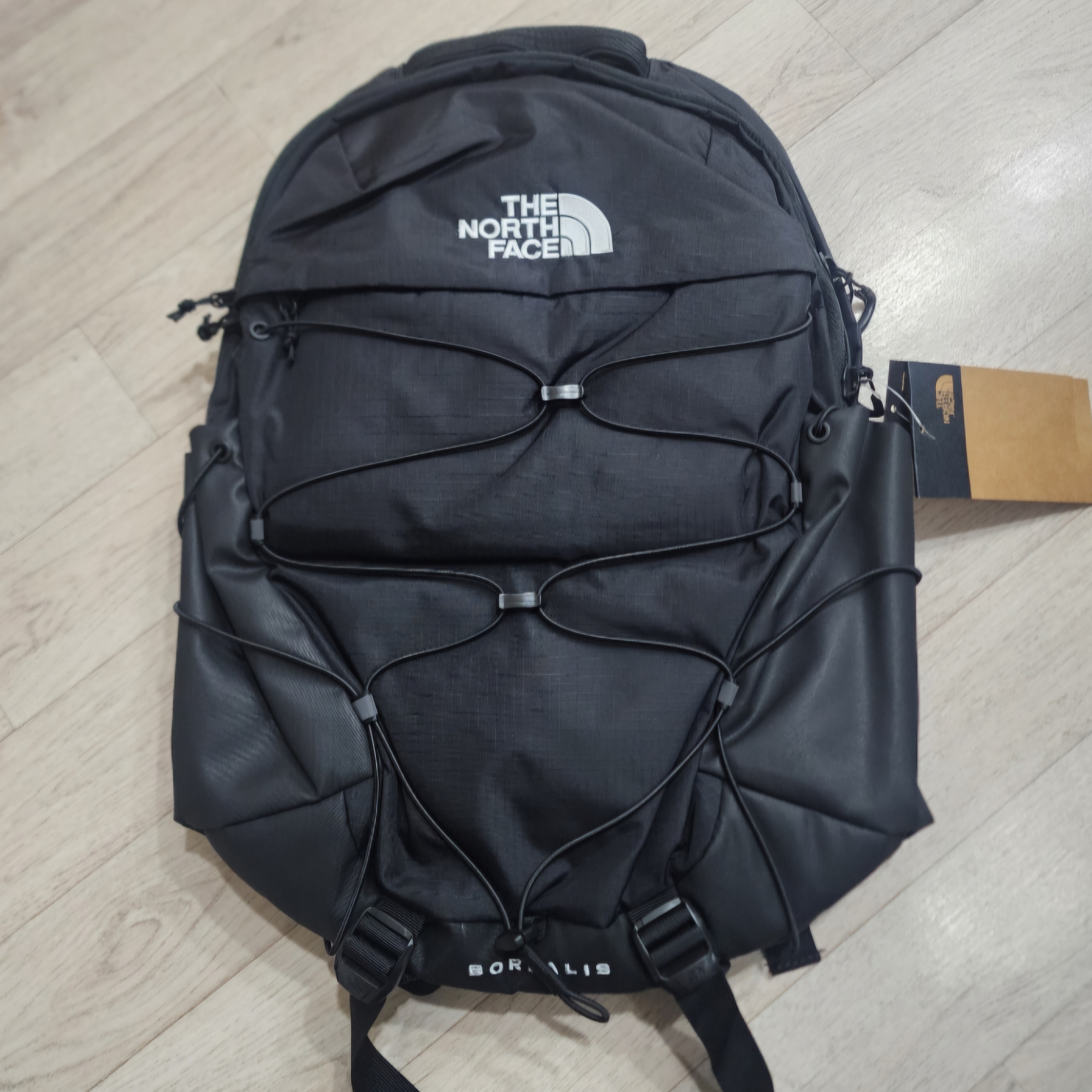 The North Face Borealis Backpack Black 착용 스타일