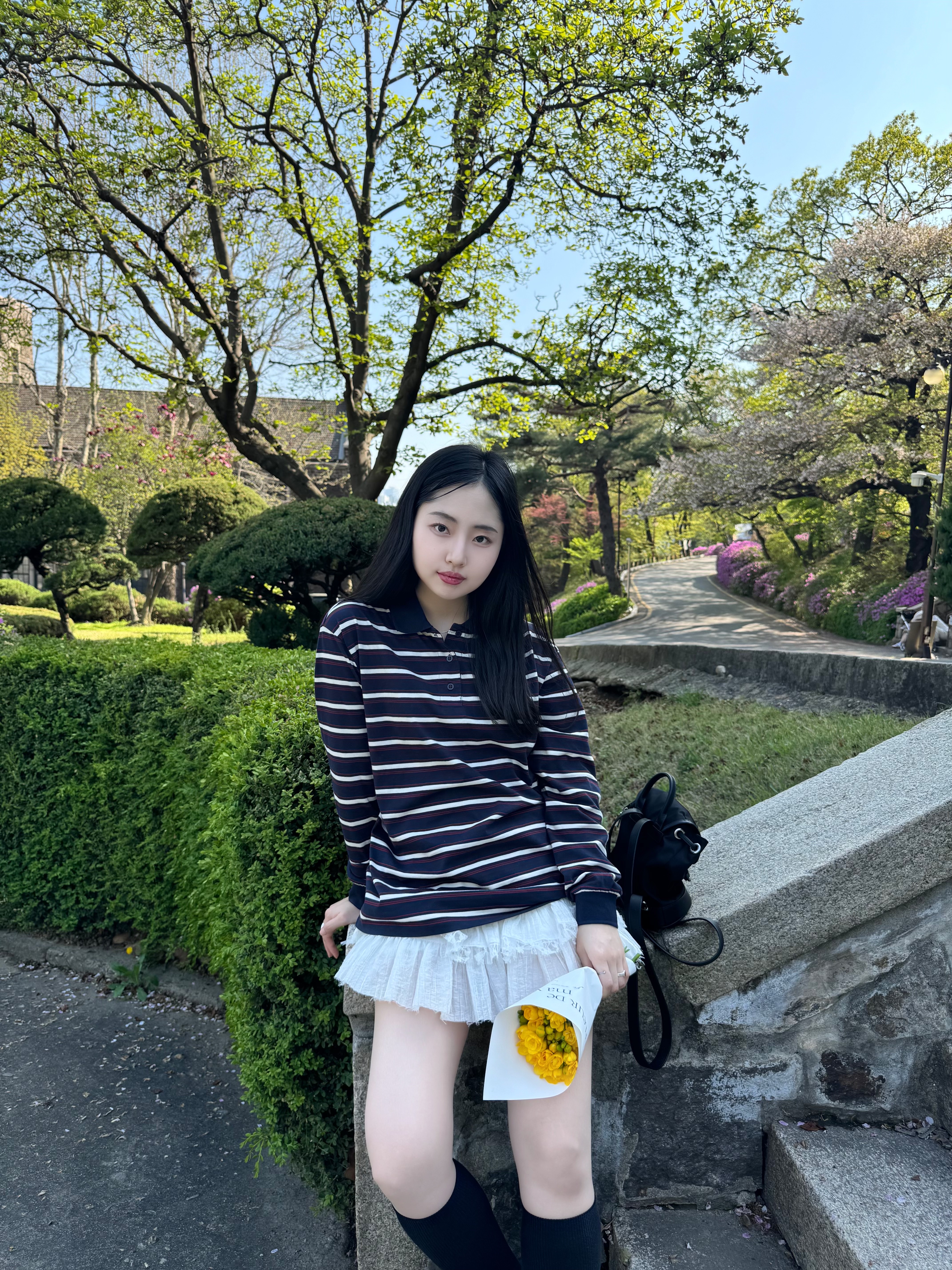 Threetimes Acorn Backpack Black, Dr. Martens 1461 Smooth Black 착용 스타일 - 4