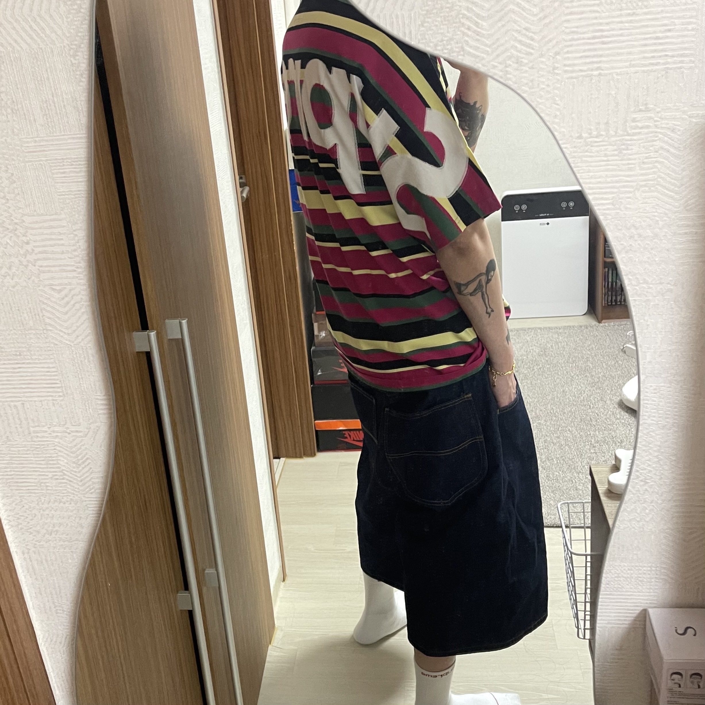 Supreme Intarsia S/S Top Stripe - 25SS, Supreme x Marithe Francois Girbaud X-Seam Baggy Denim Shorts Rigid Indigo - 25SS 착용 스타일