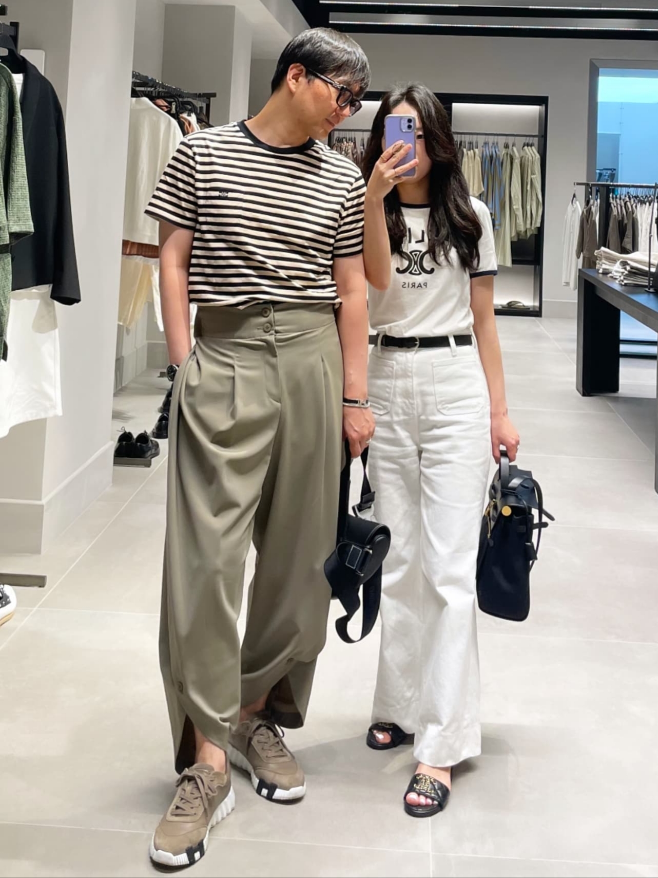 Hermes Bouncing Sneakers Mesh Suede Goatskin & Beige Blanc, (W) Celine Paris T-Shirt in Cotton Jersey Off White Navy Black 착용 스타일