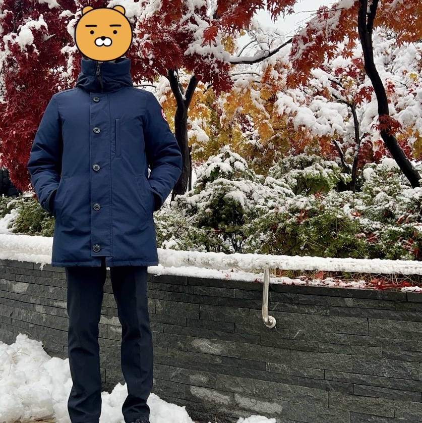Canada Goose Chateau Parka Heritage Black Label Navy 착용 스타일