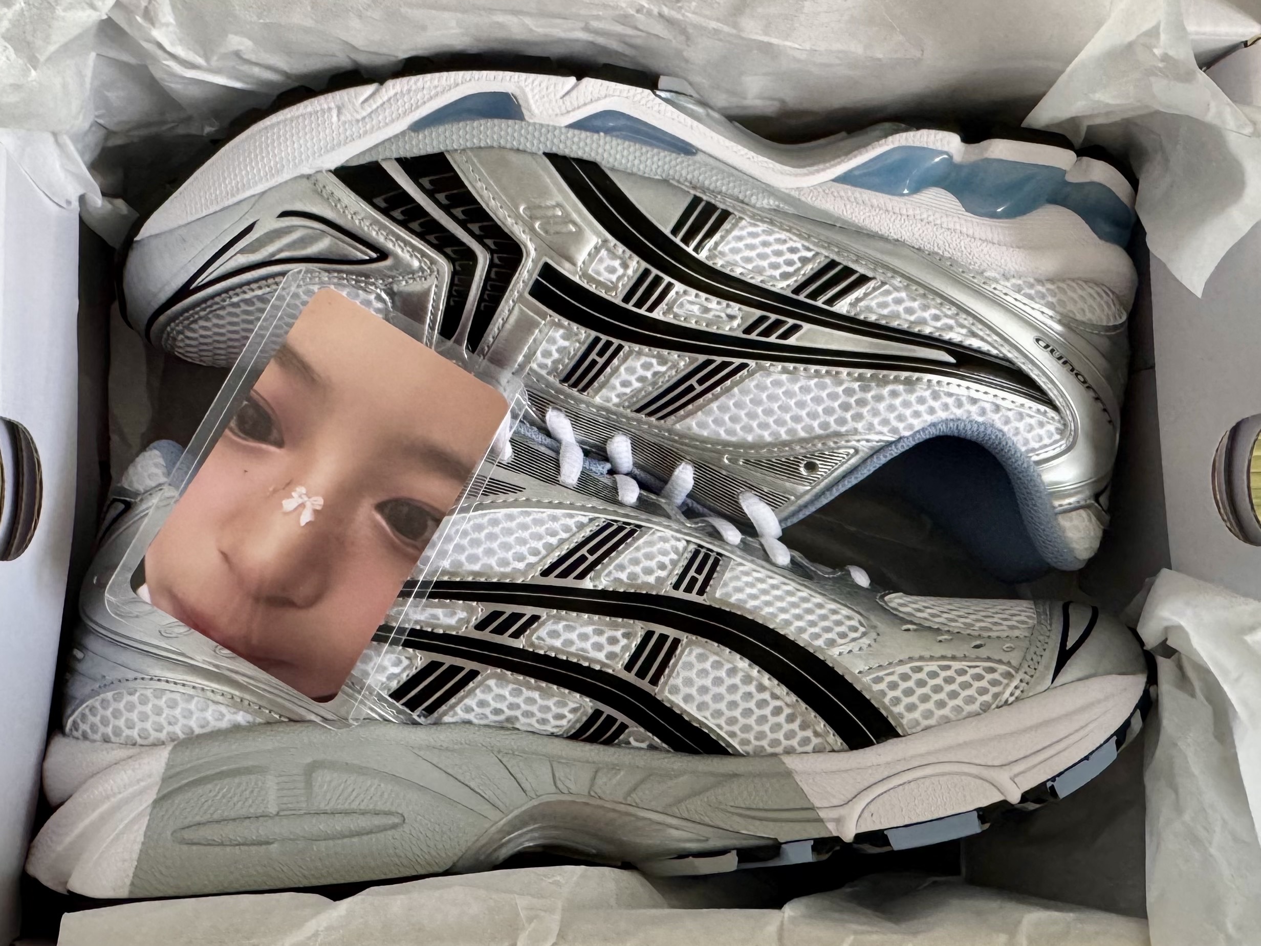Asics x JJJJound Gel-Kayano 14 White Navy, NewJeans The Fairy Association Season’s Greetings 2025 착용 스타일 - 1