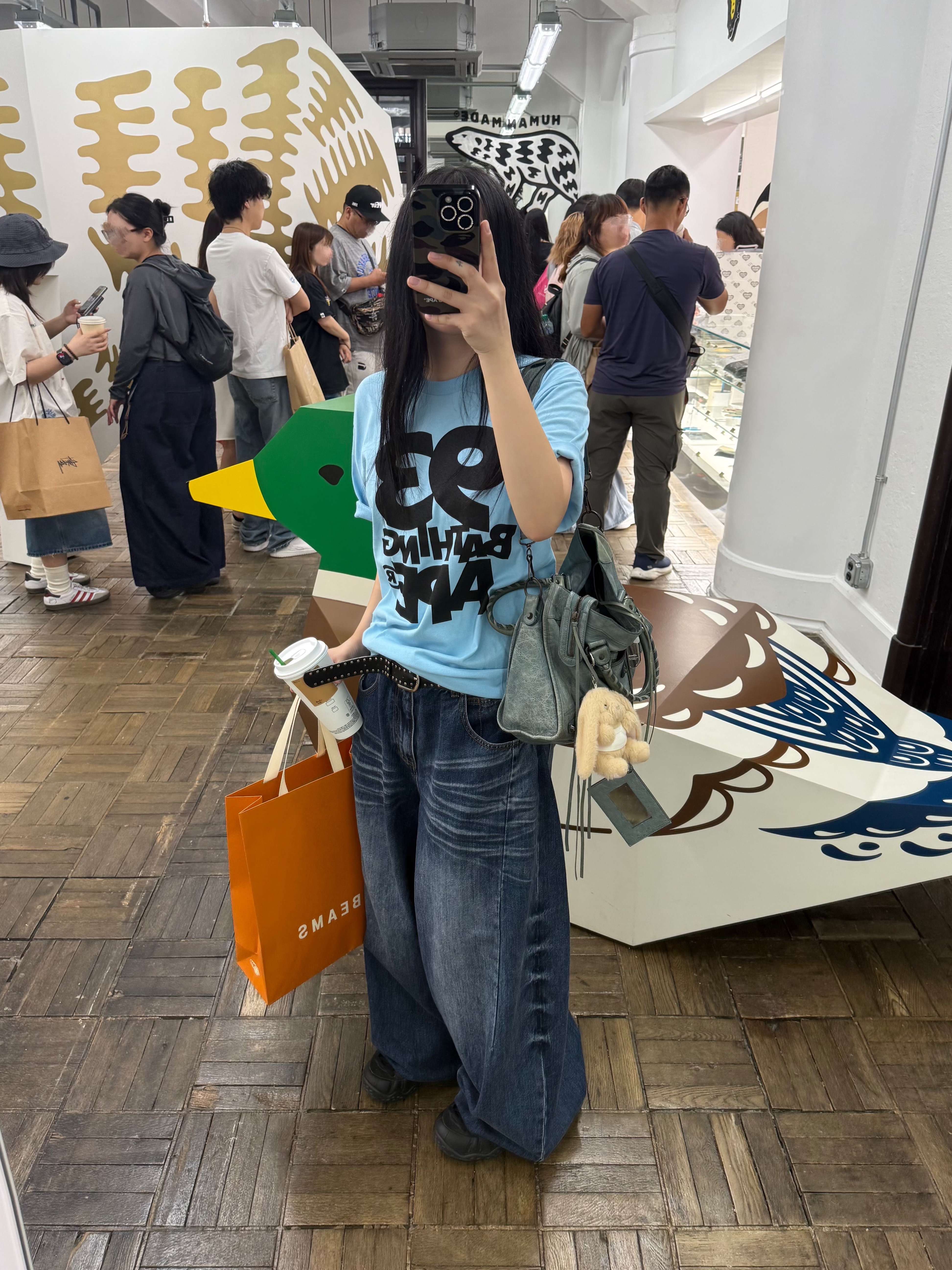 BAPE 1st Camo iPhone 16 Pro Case Green, Nike Air Foamposite One Black Anthracite 착용 스타일