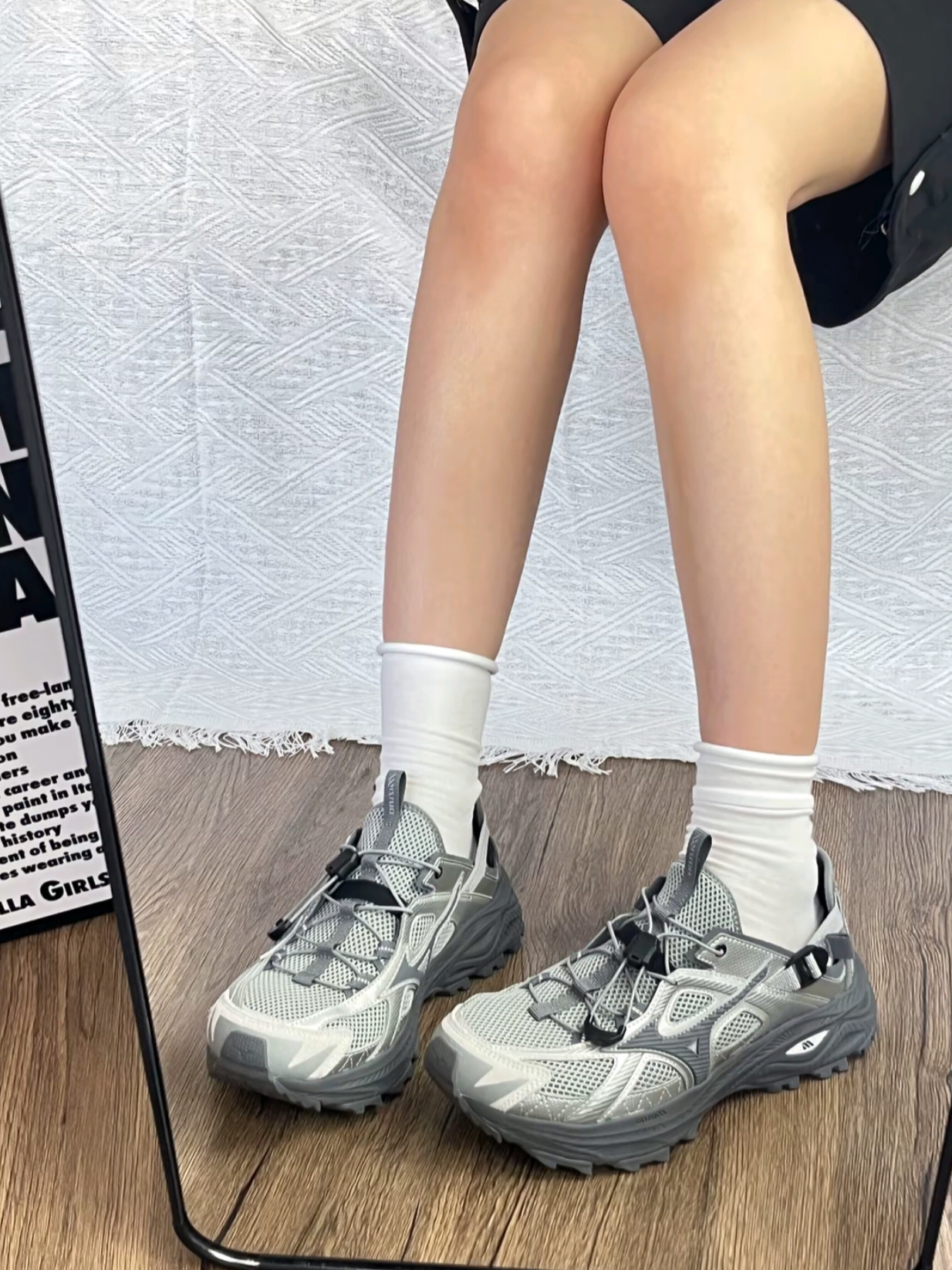 Mizuno Racer Trail SE Silver Grey 착용 스타일