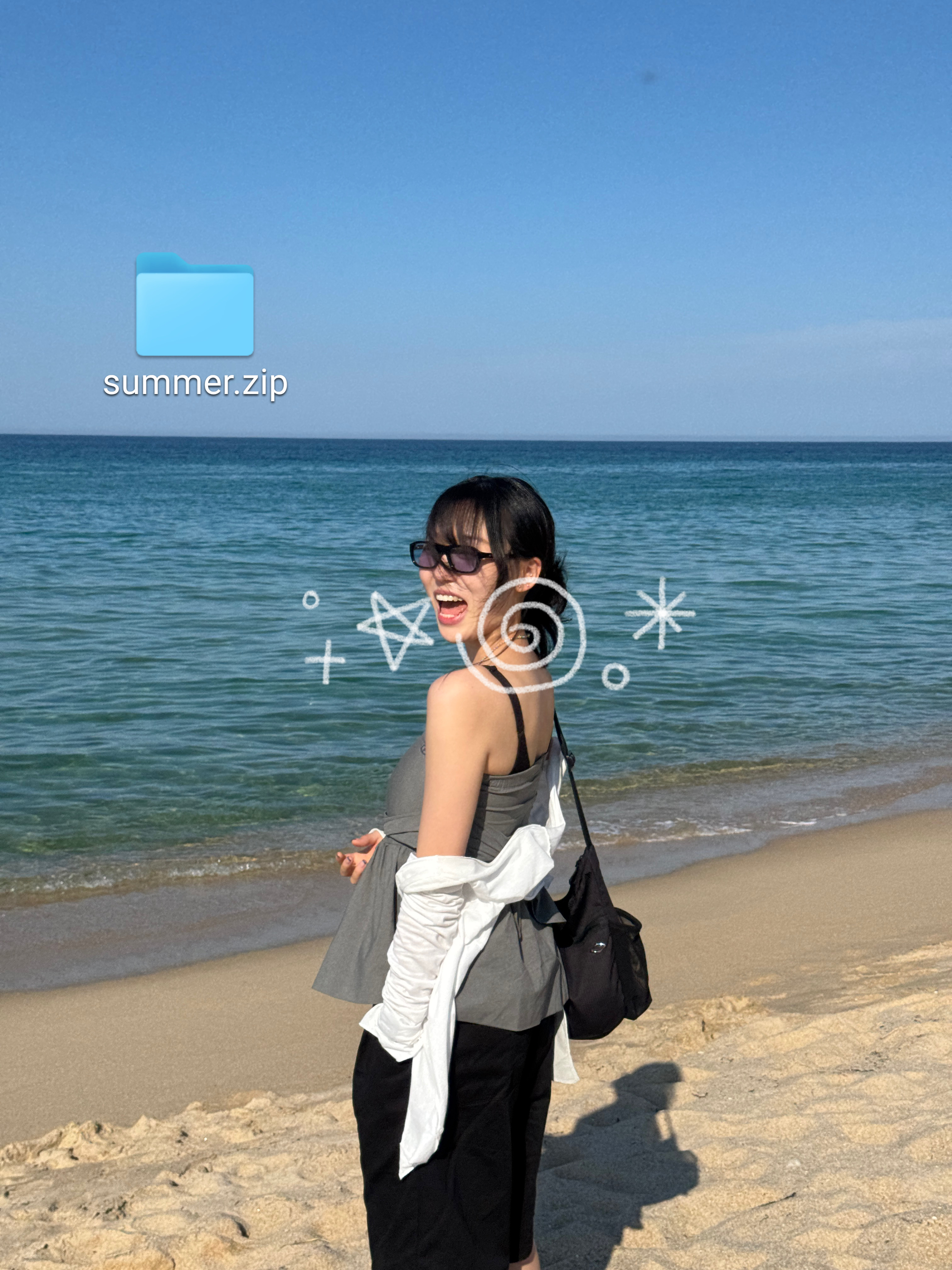 Mischief Mesh Pocket Cross Bag Black, Huey Receipt Pin Tuck Bermuda Pants Black ์ฐฉ์ฉ ์คํ์ผ - 5