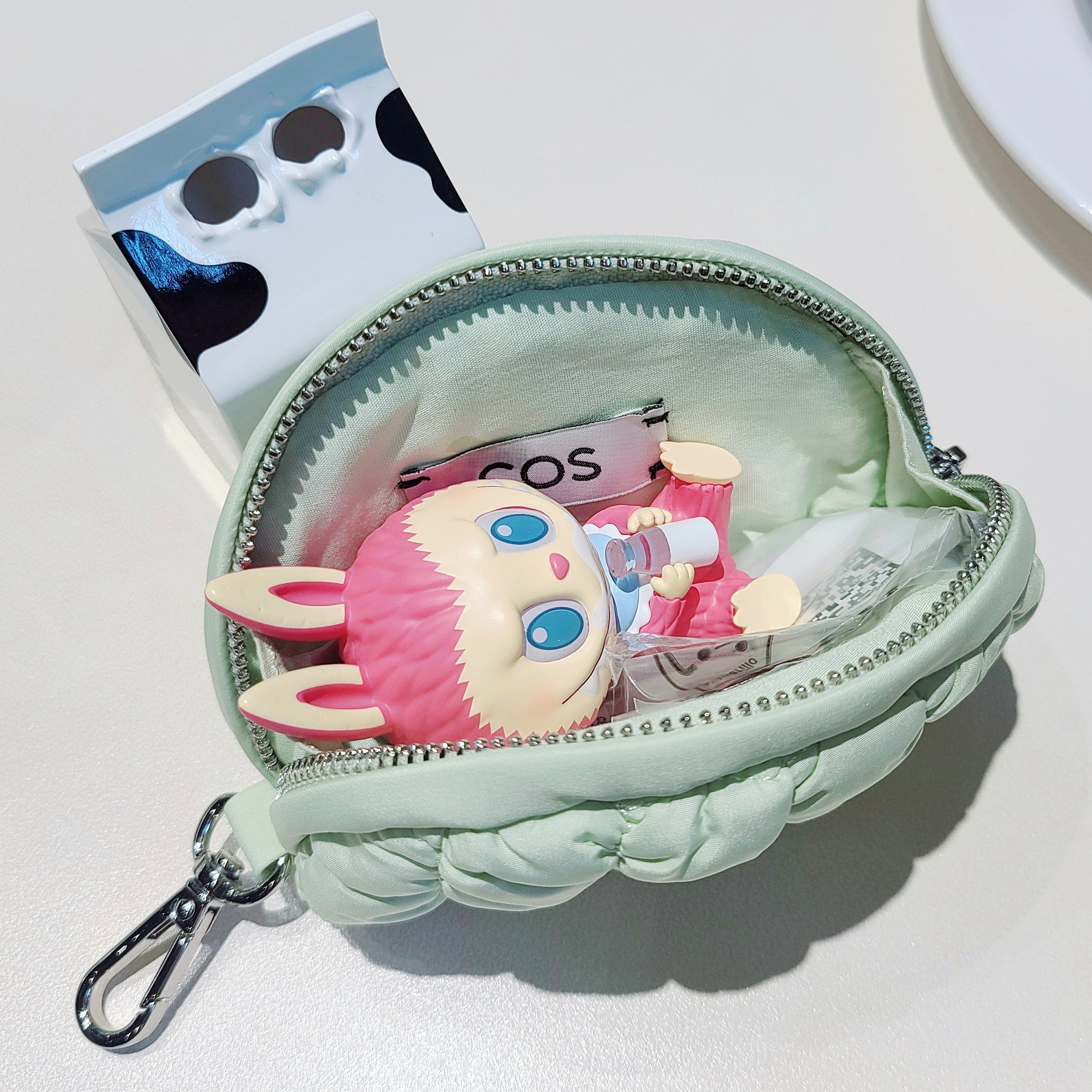 Pop Mart Labubu The Monsters Wacky Mart Series Figures Milk (Opened Case), COS Quilted Pouch Bag Charm Light Green 착용 스타일 - 1
