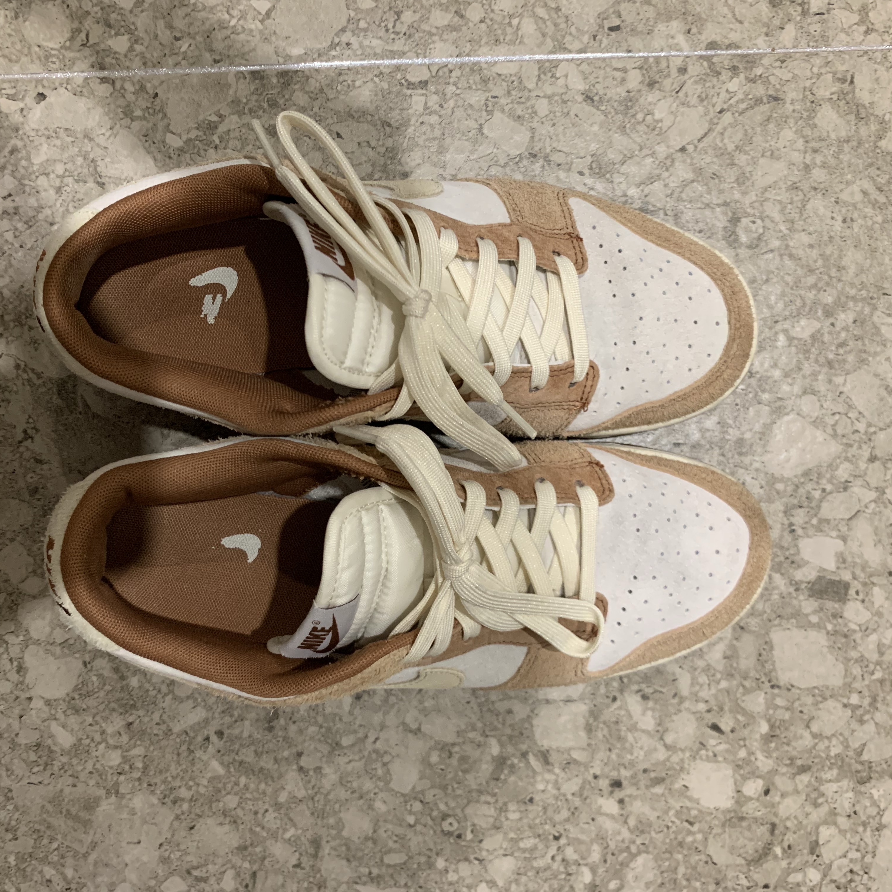 Nike Dunk Low Pro Premium Medium Curry 착용 스타일