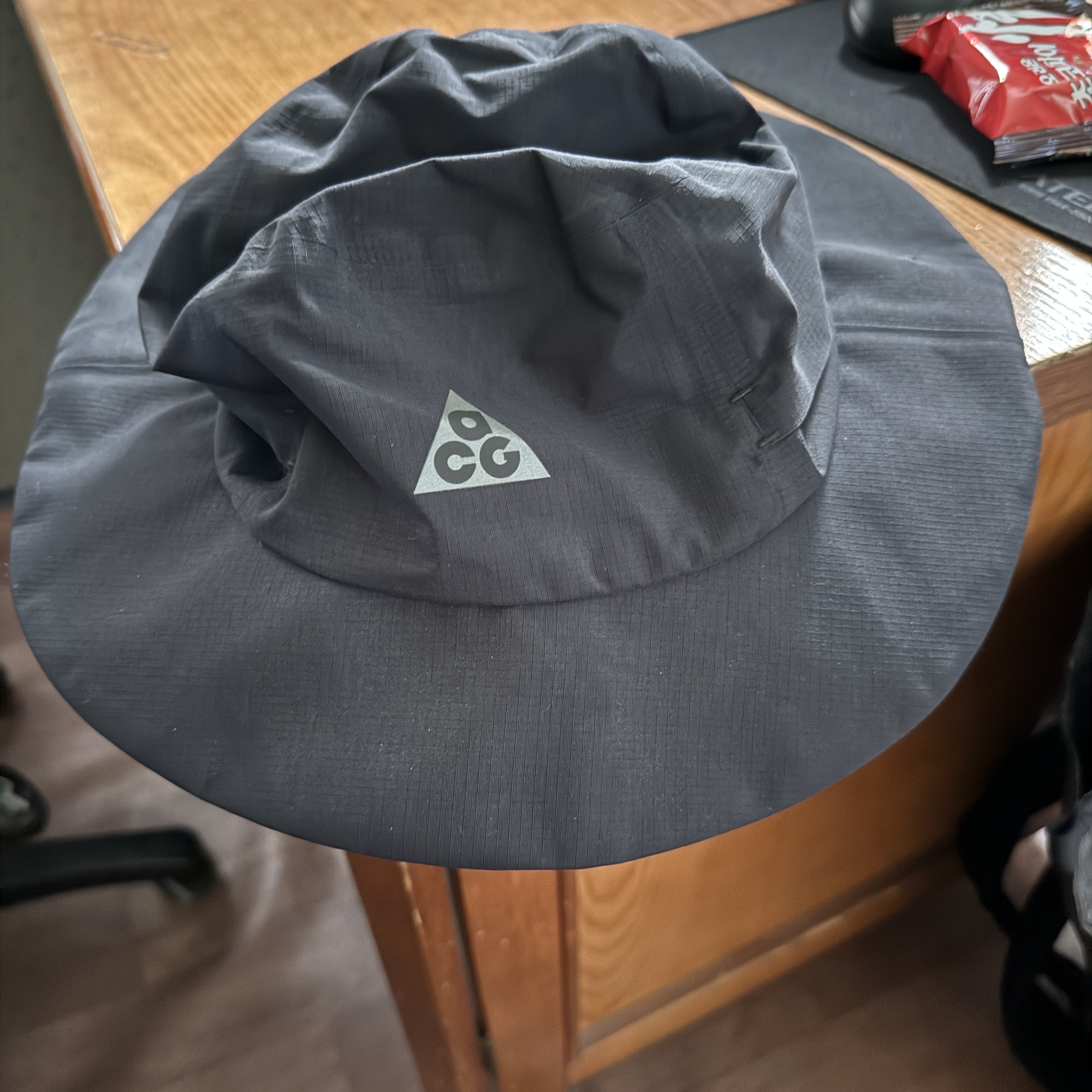 Nike NRG ACG Storm-Fit Bucket Hat Black 착용 스타일