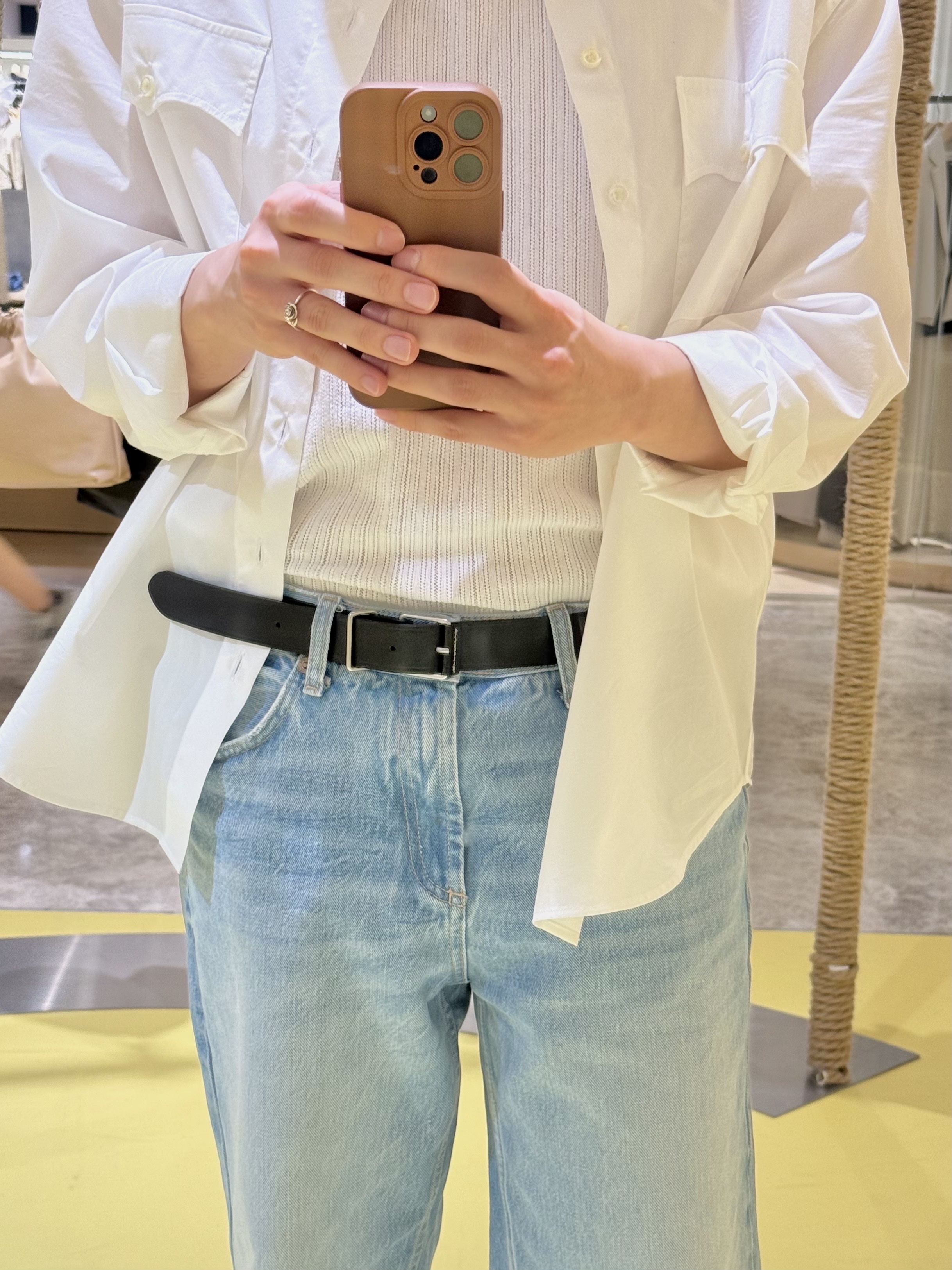 Athe garcon Leather Belt Black Buttero, Athe garcon Leather Belt Dark Beige Buttero 착용 스타일 - 3