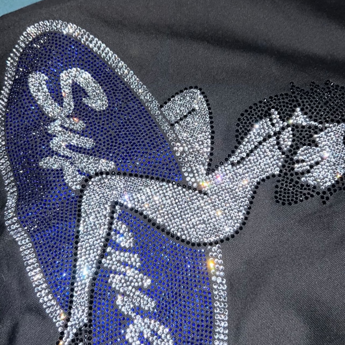 Supreme Rhinestone Pin Up S/S Work Shirt Black - 25SS 착용 스타일