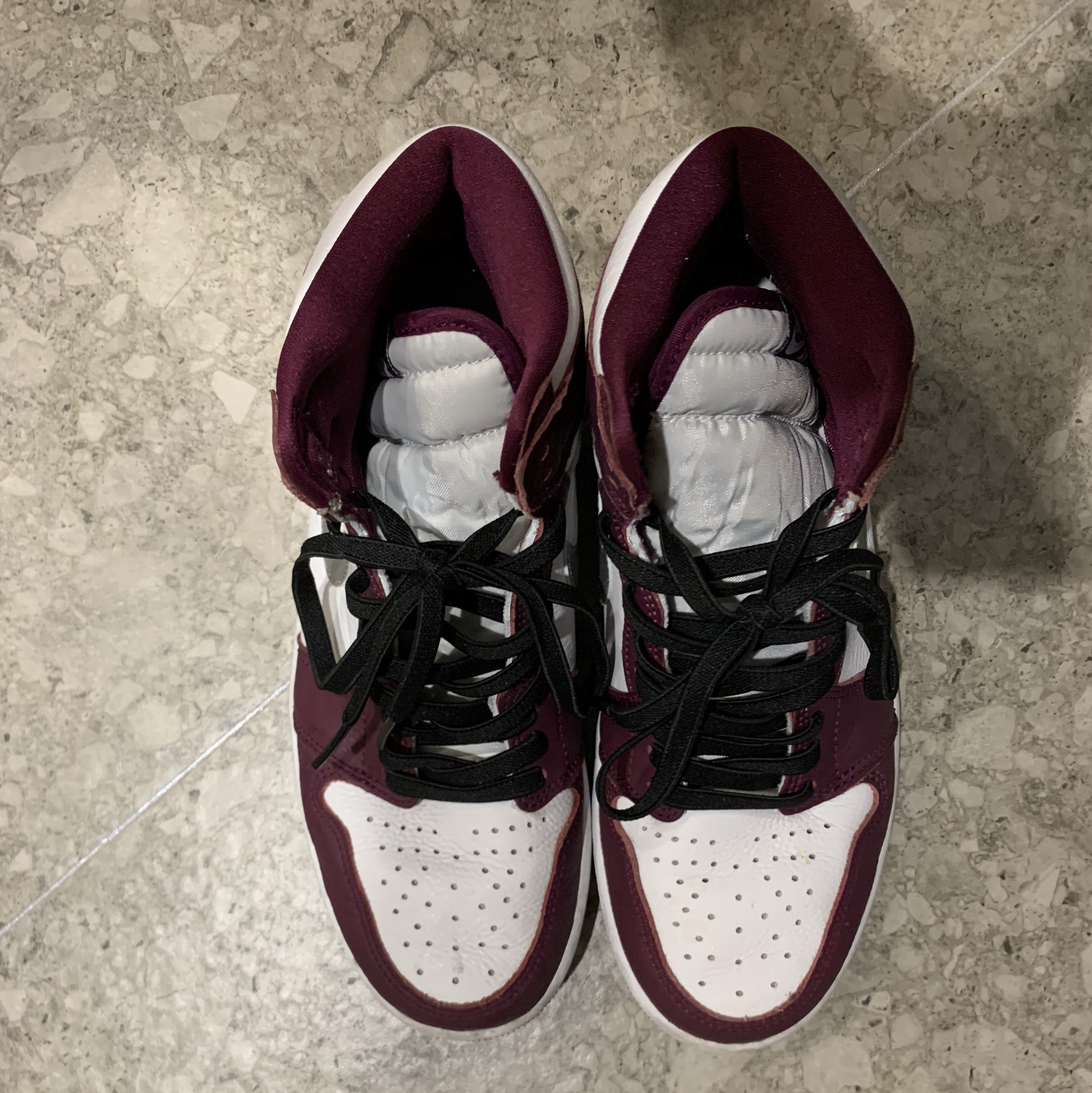 Jordan 1 Retro High OG Bordeaux 착용 스타일