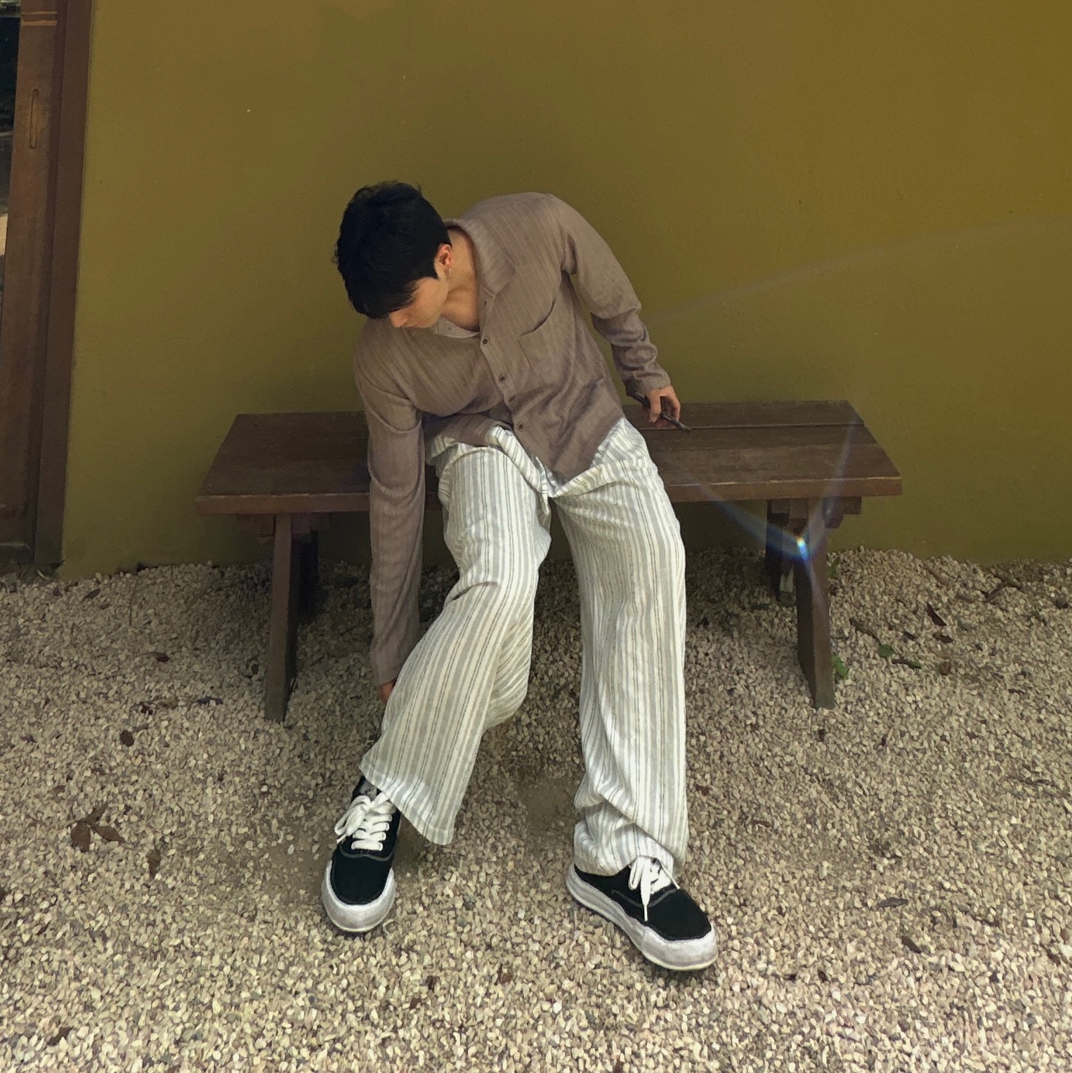 Maison Mihara Yasuhiro Baker OG Sole Canvas Low Cut Sneakers Black 착용 스타일