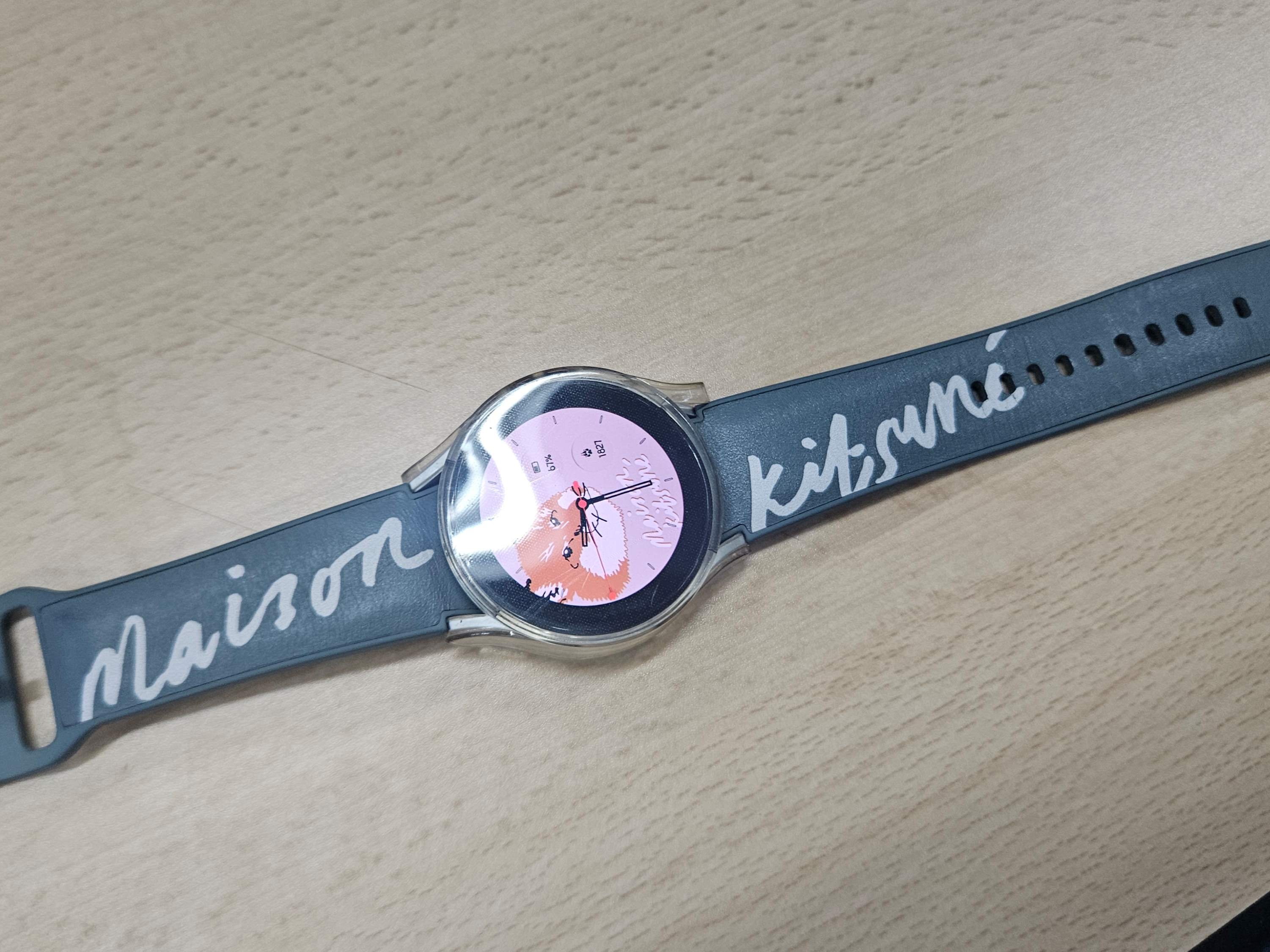 Samsung Galaxy Watch4 Maison Kitsune Edition (Korean Ver.) 착용 스타일