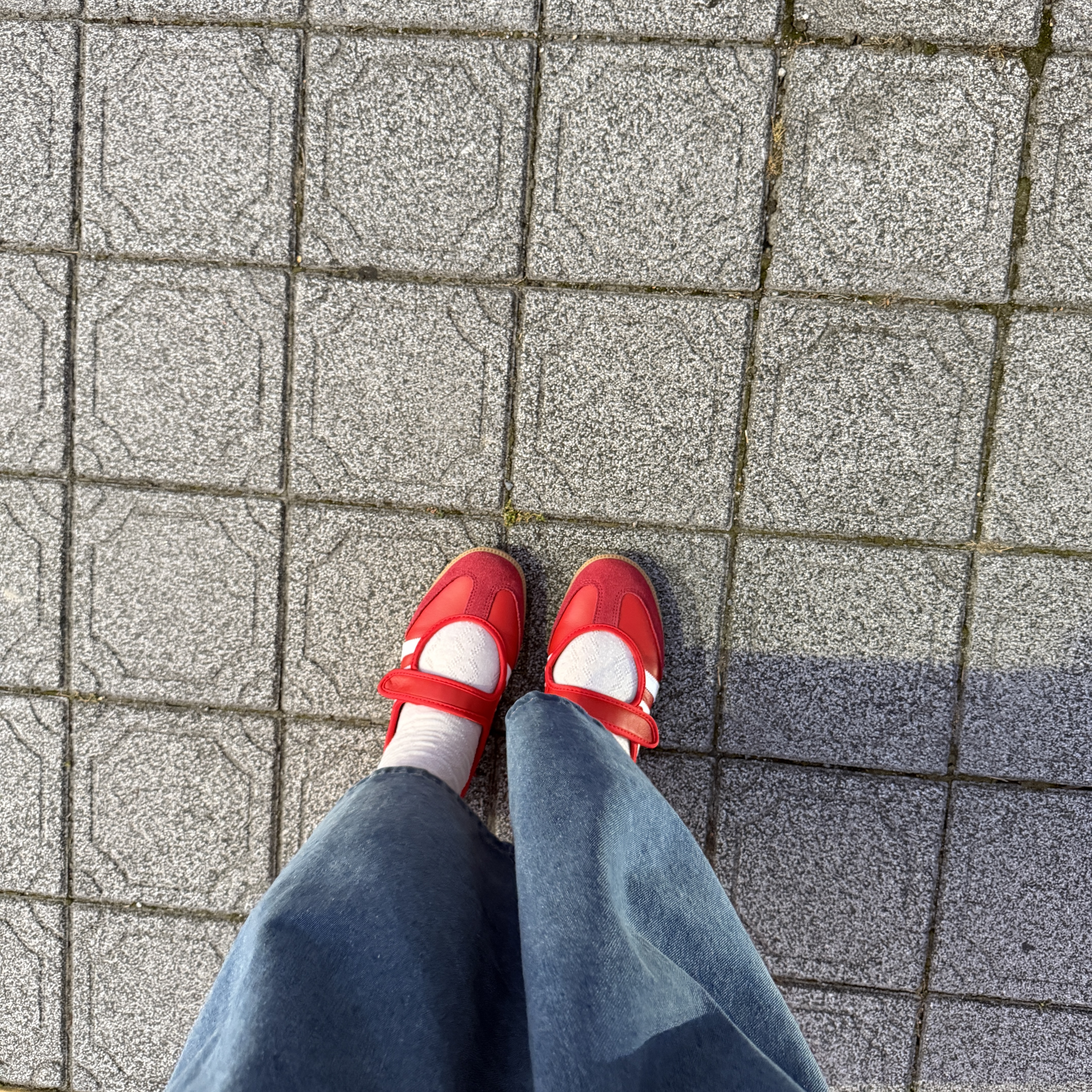 (W) Adidas Samba Jane Better Scarlet Team Victory Red 착용 스타일