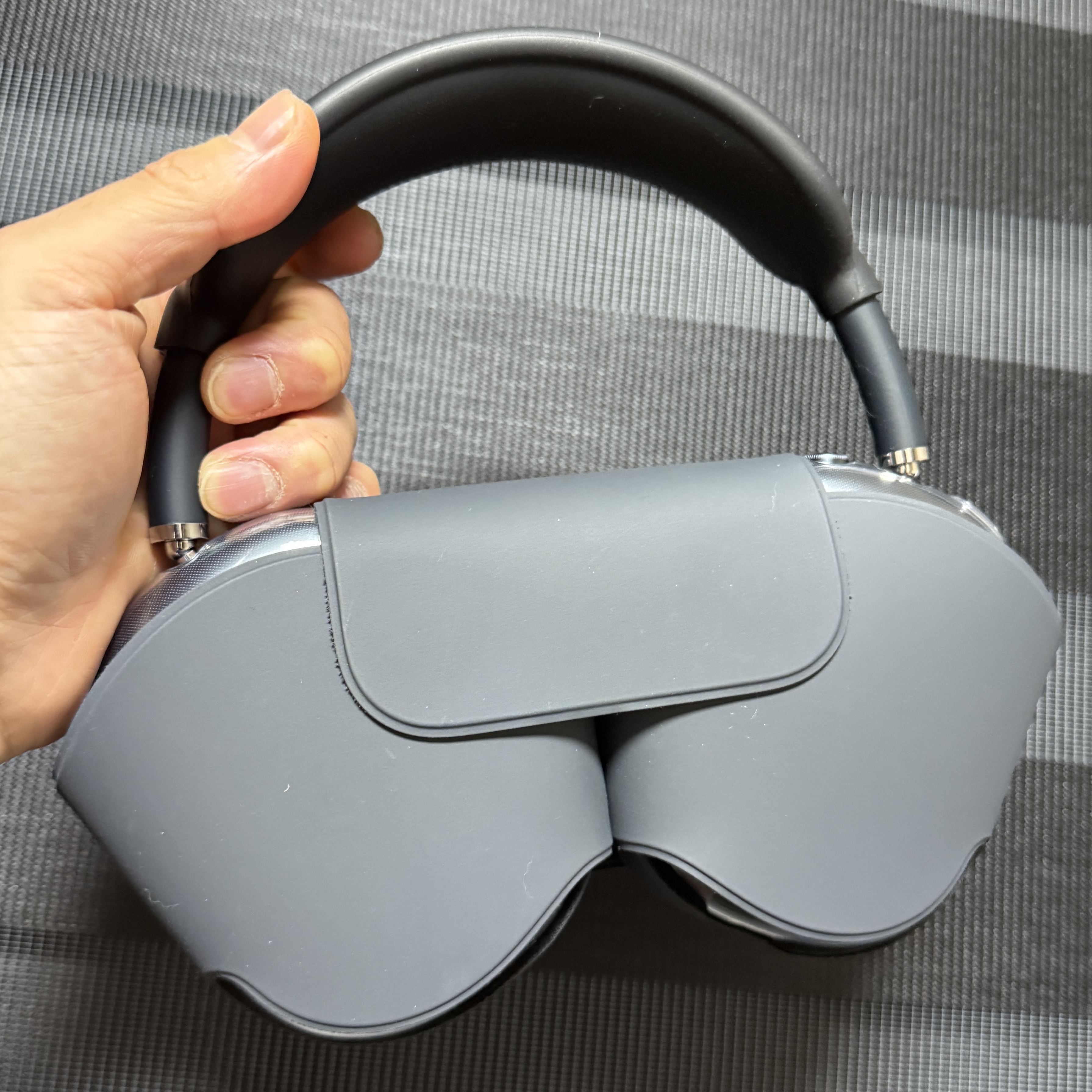 Apple AirPods Max USB C Midnight (Korean Ver.) 착용 스타일