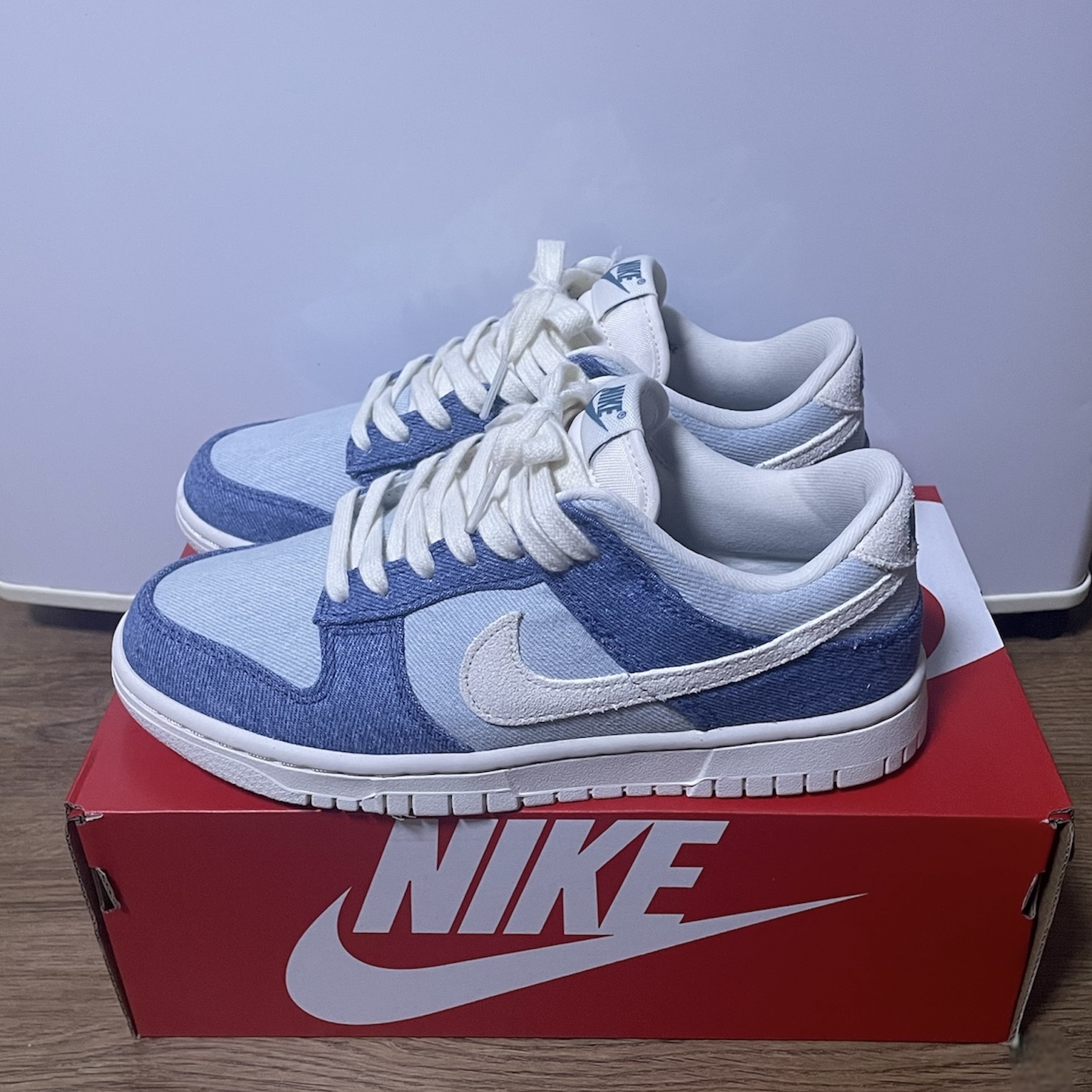 (W) Nike Dunk Low Smokey Blue Denim Turquoise 착용 스타일 - 1